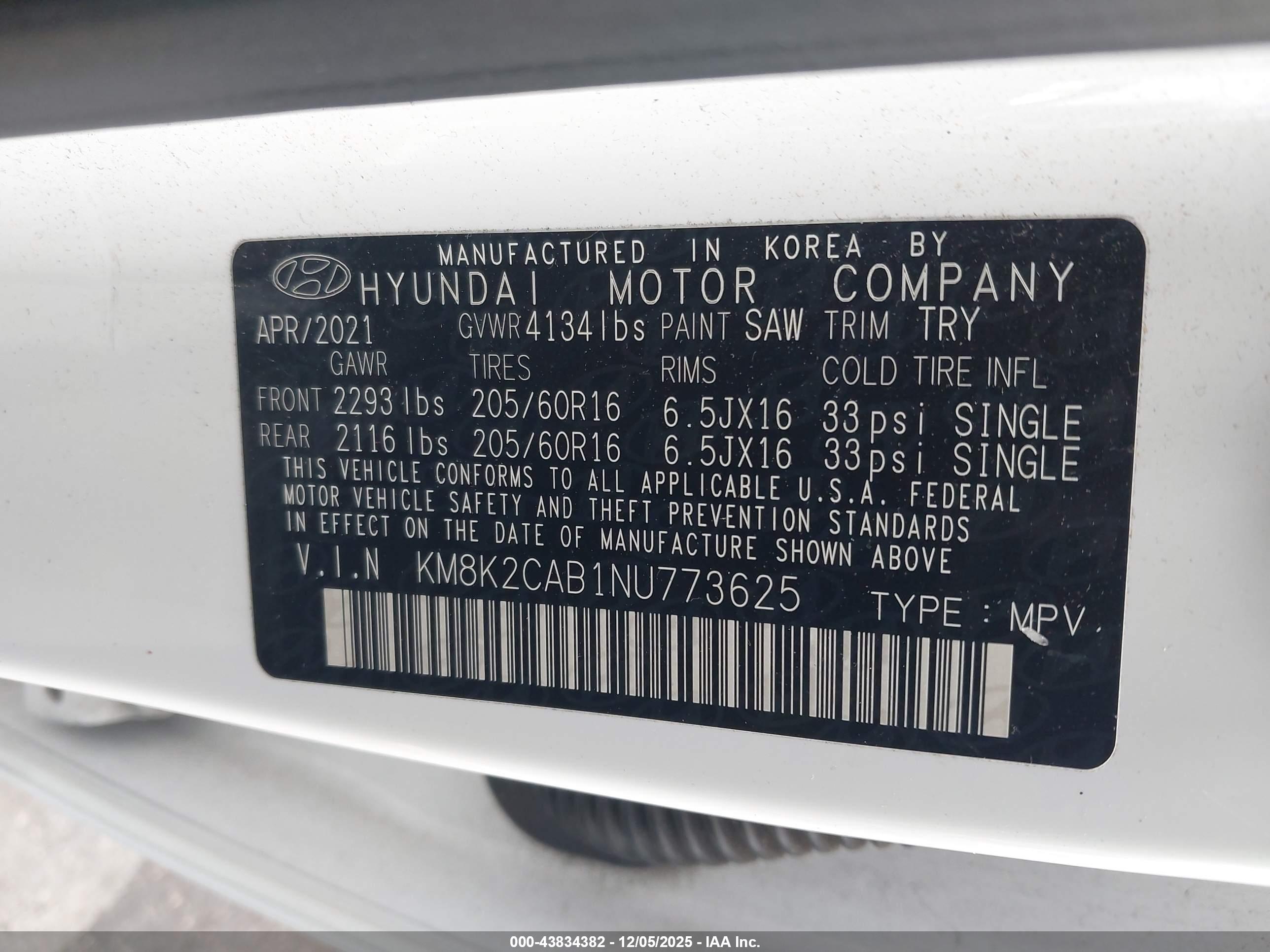 HYUNDAI KONA image 9