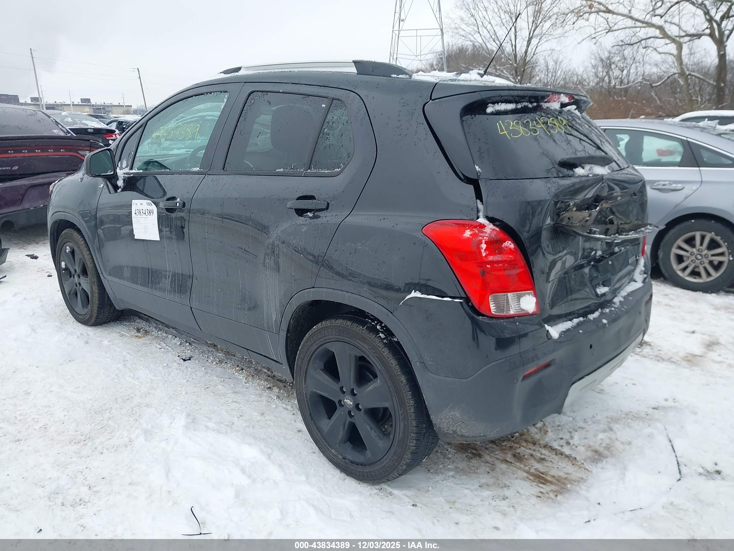 CHEVROLET TRAX image 3
