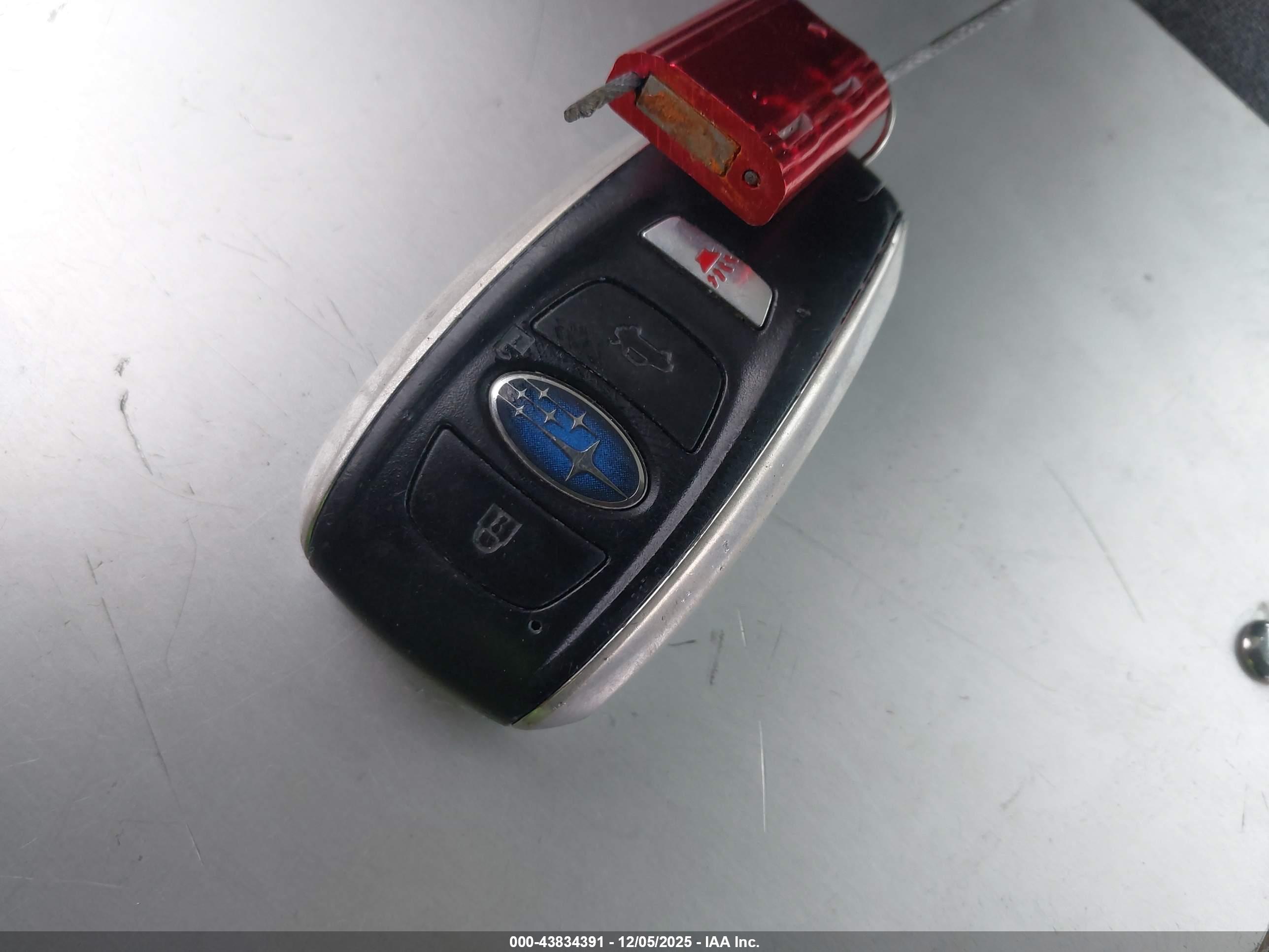 SUBARU OUTBACK image 11