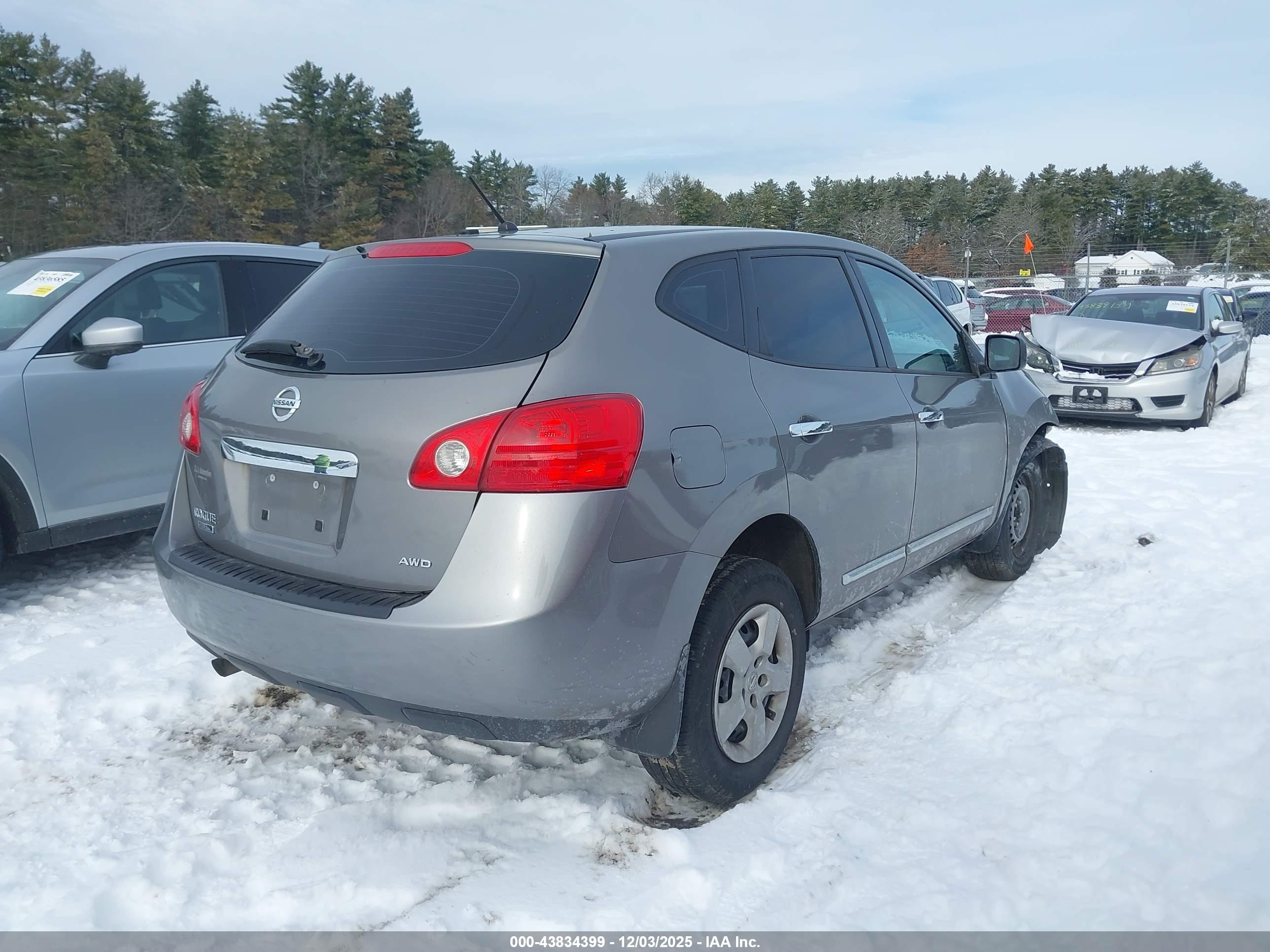 NISSAN ROGUE image 4