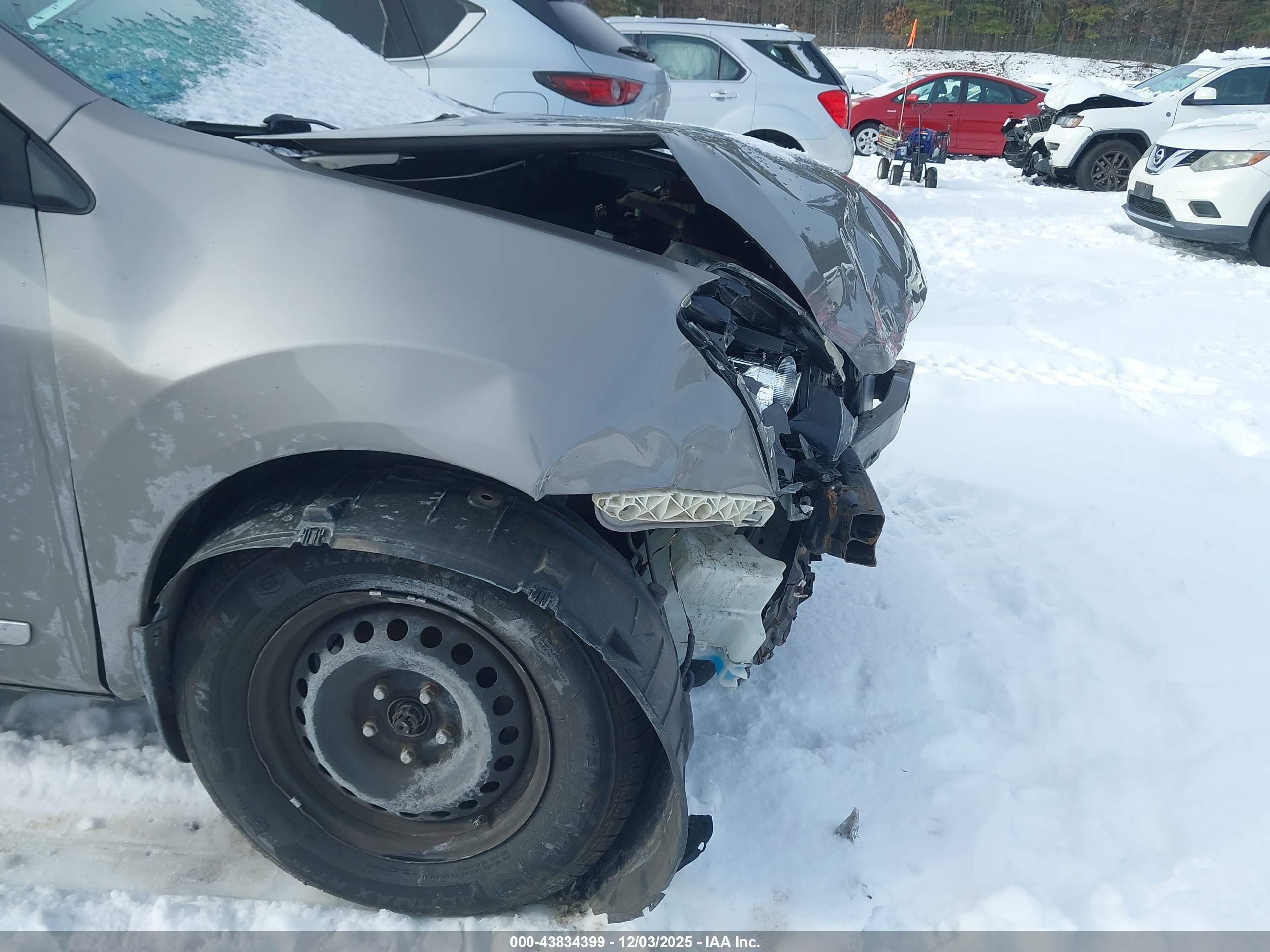 NISSAN ROGUE image 6