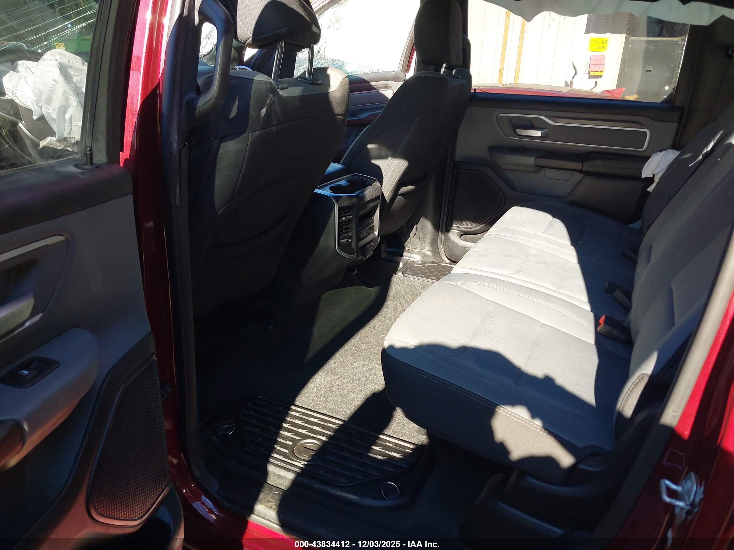 RAM 1500 image 8