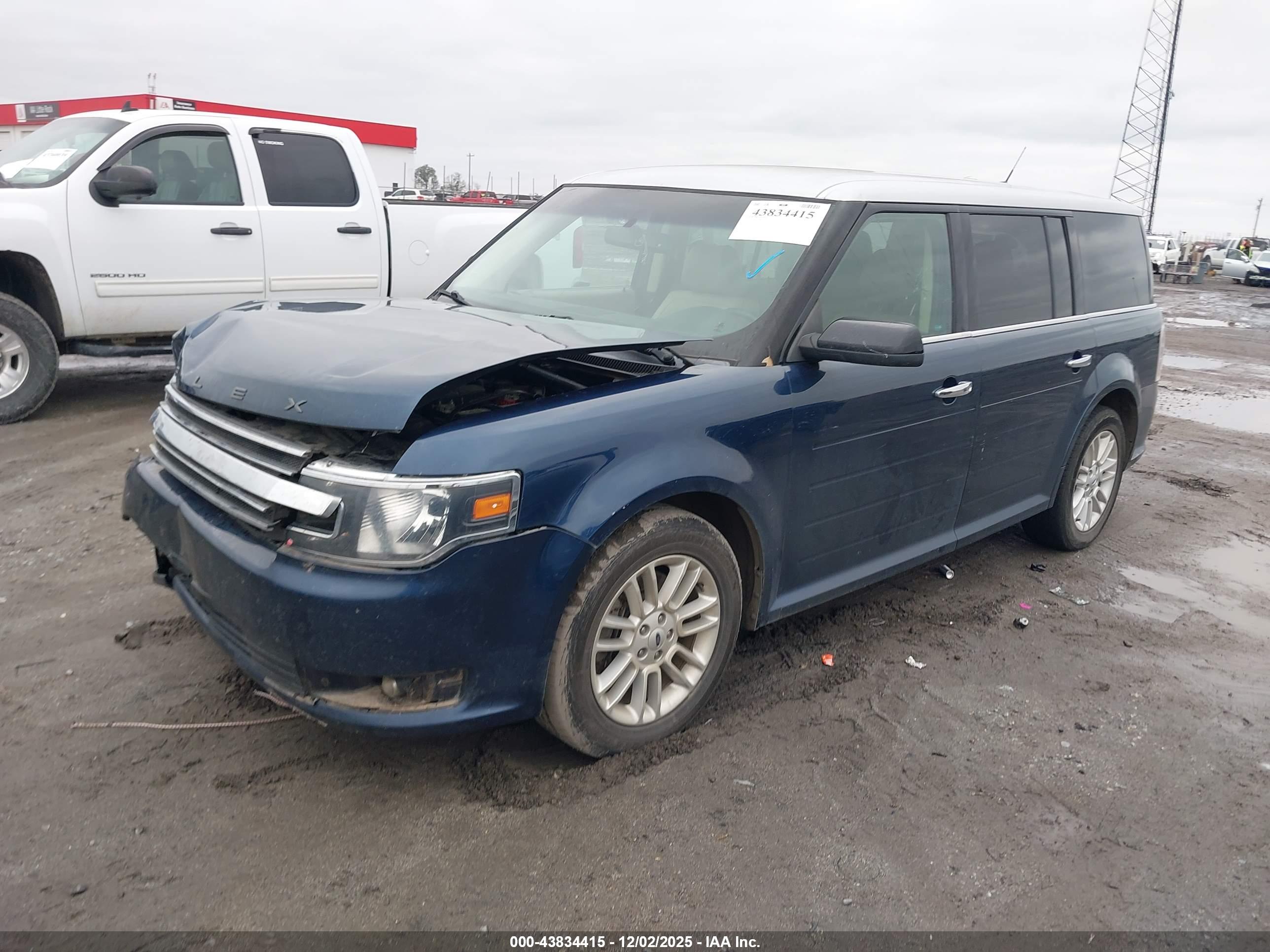 FORD FLEX image 2