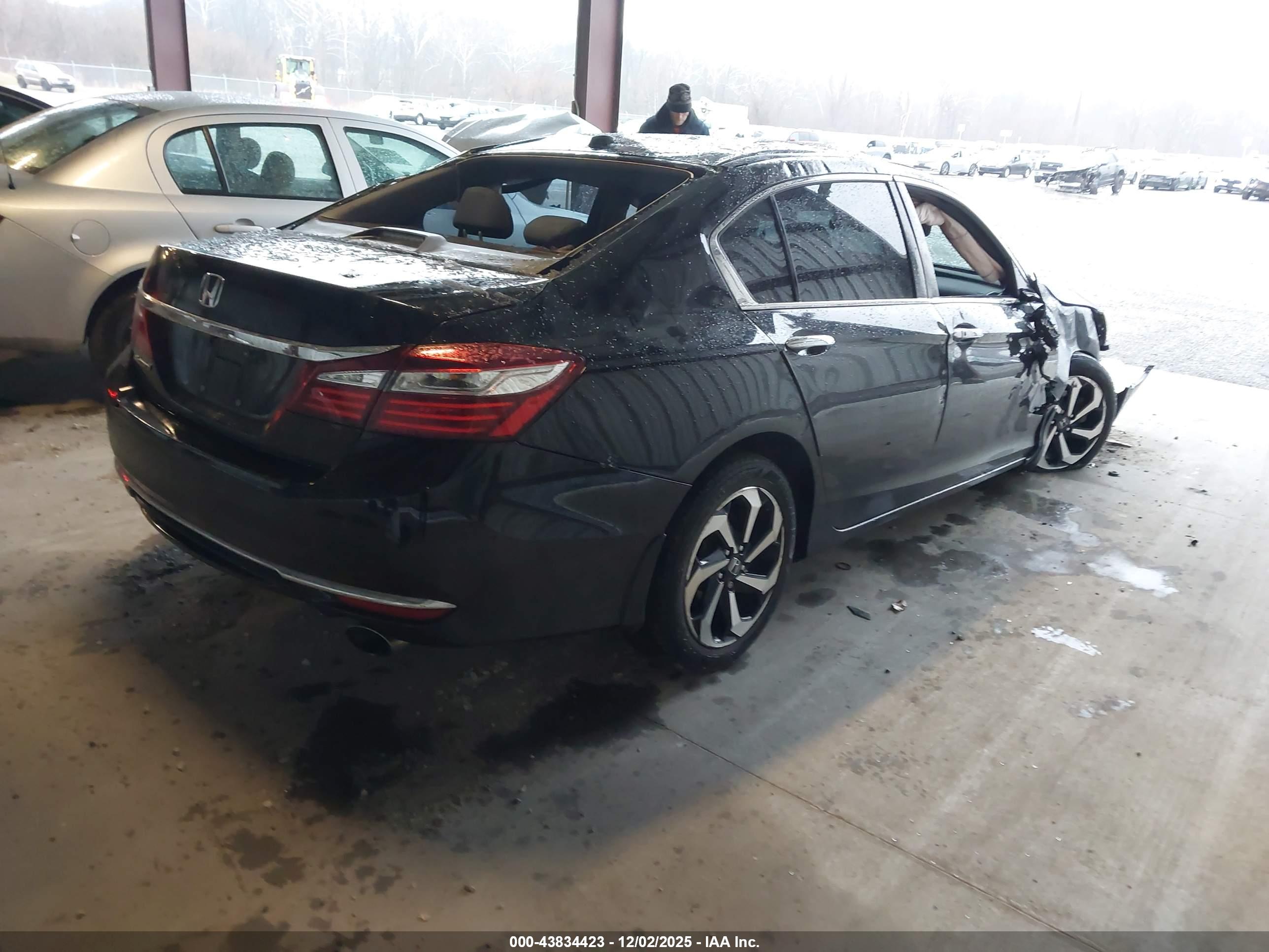 HONDA ACCORD image 4