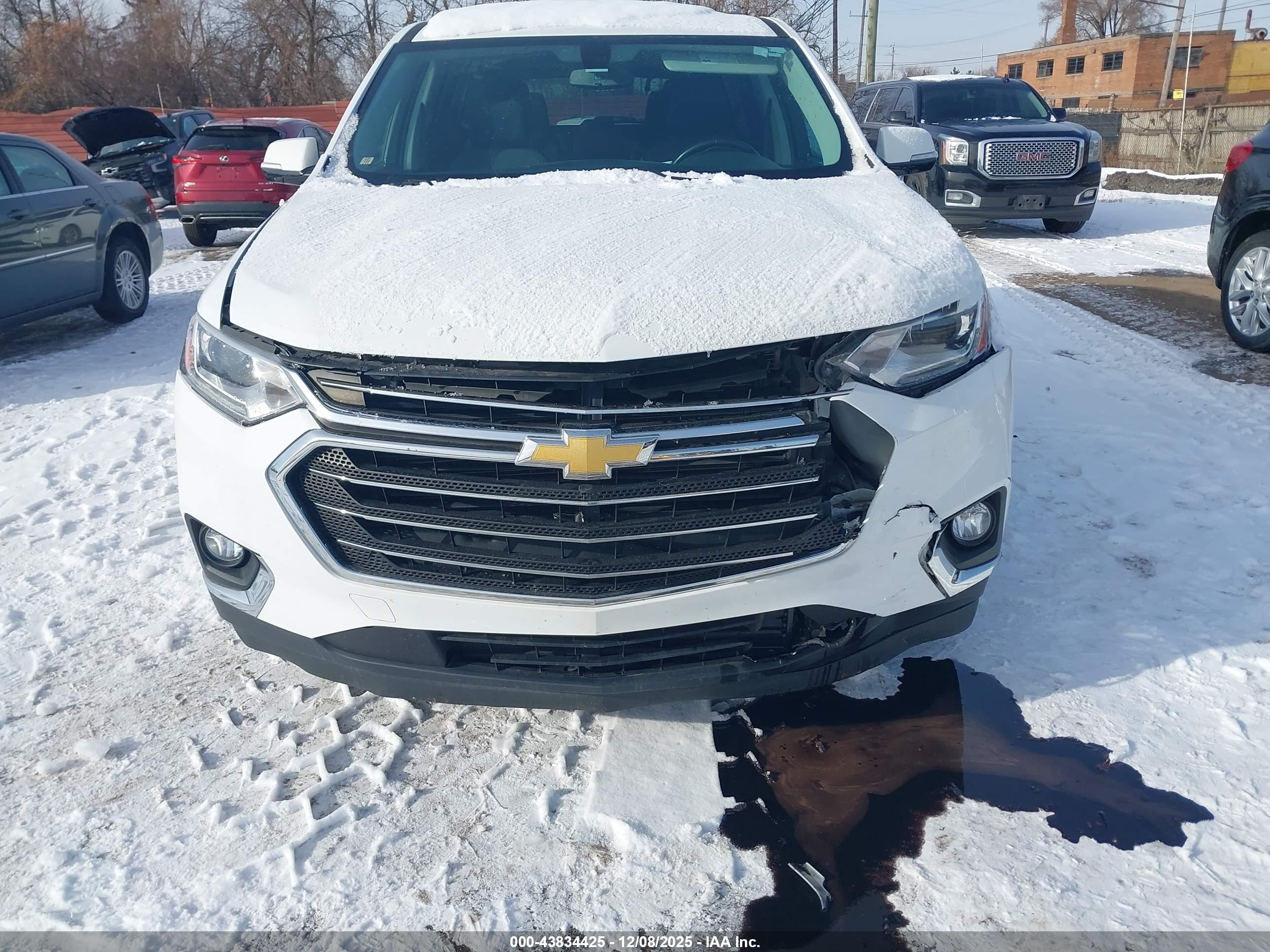 CHEVROLET TRAVERSE image 6