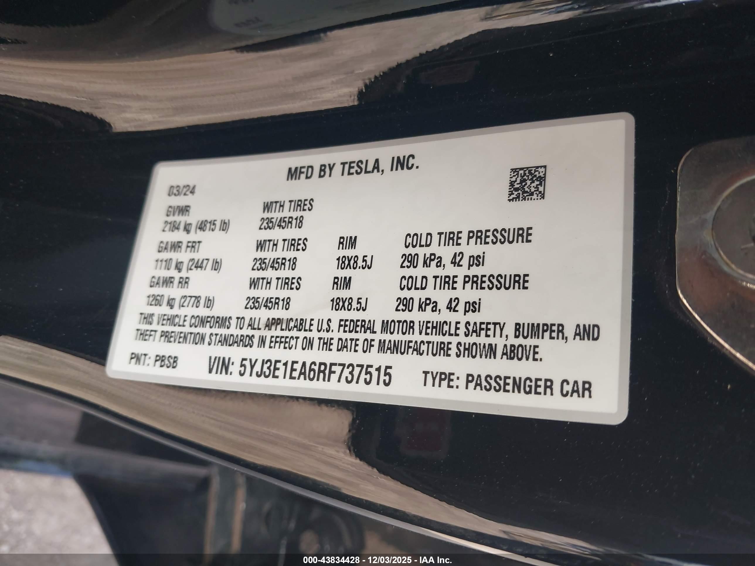 TESLA MODEL image 9