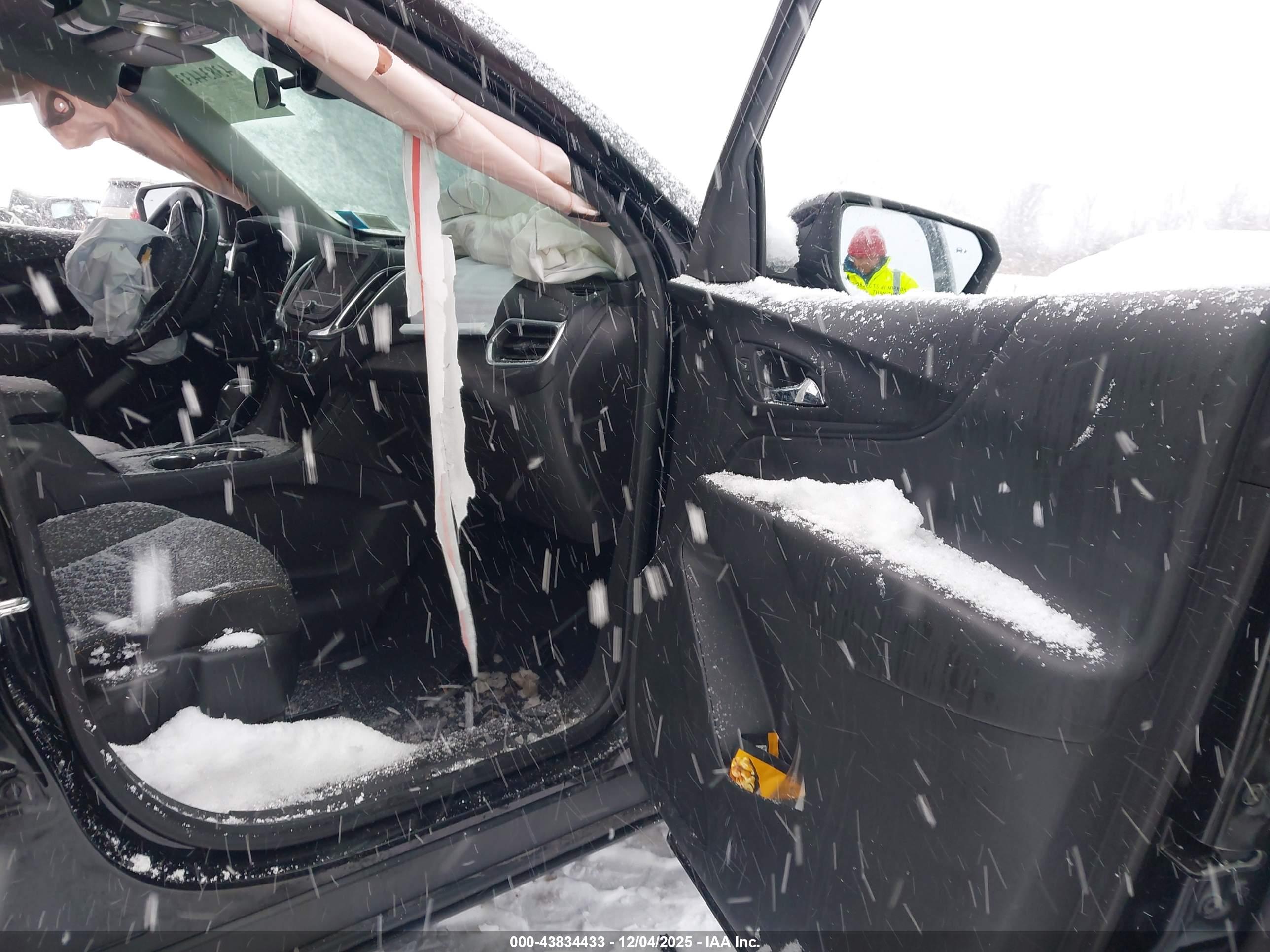 CHEVROLET EQUINOX image 5