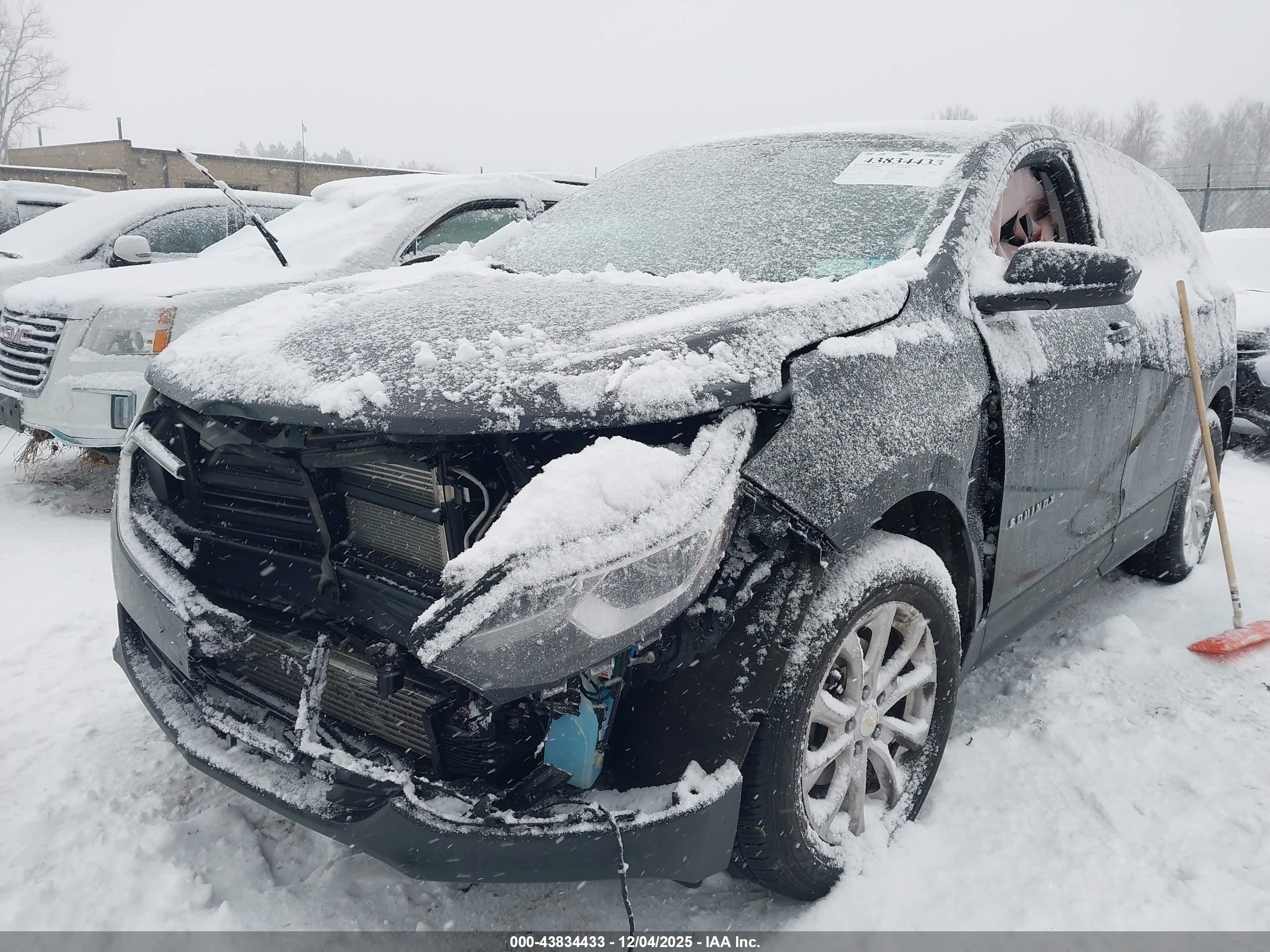 CHEVROLET EQUINOX image 6
