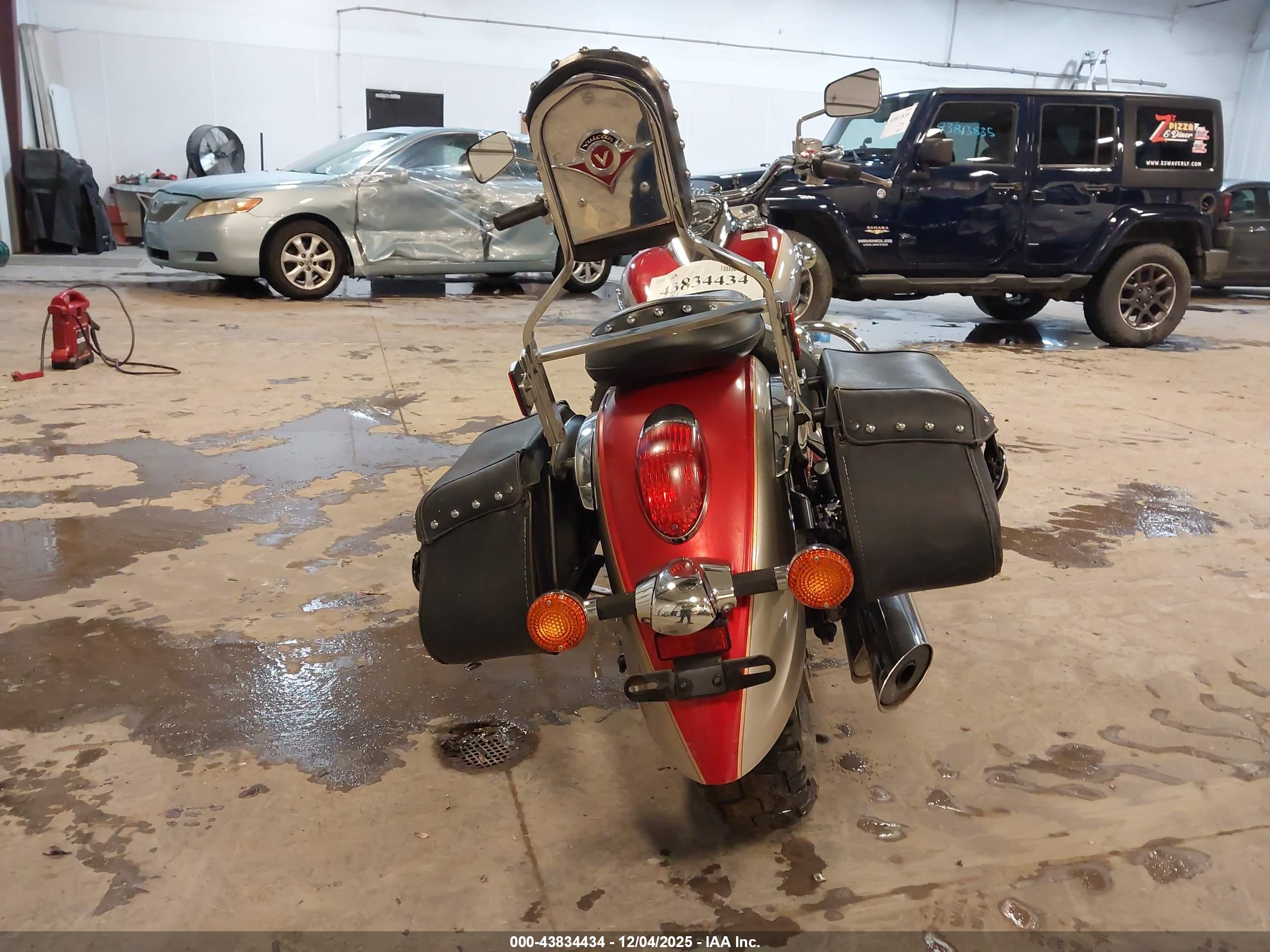 KAWASAKI VN900 image 6