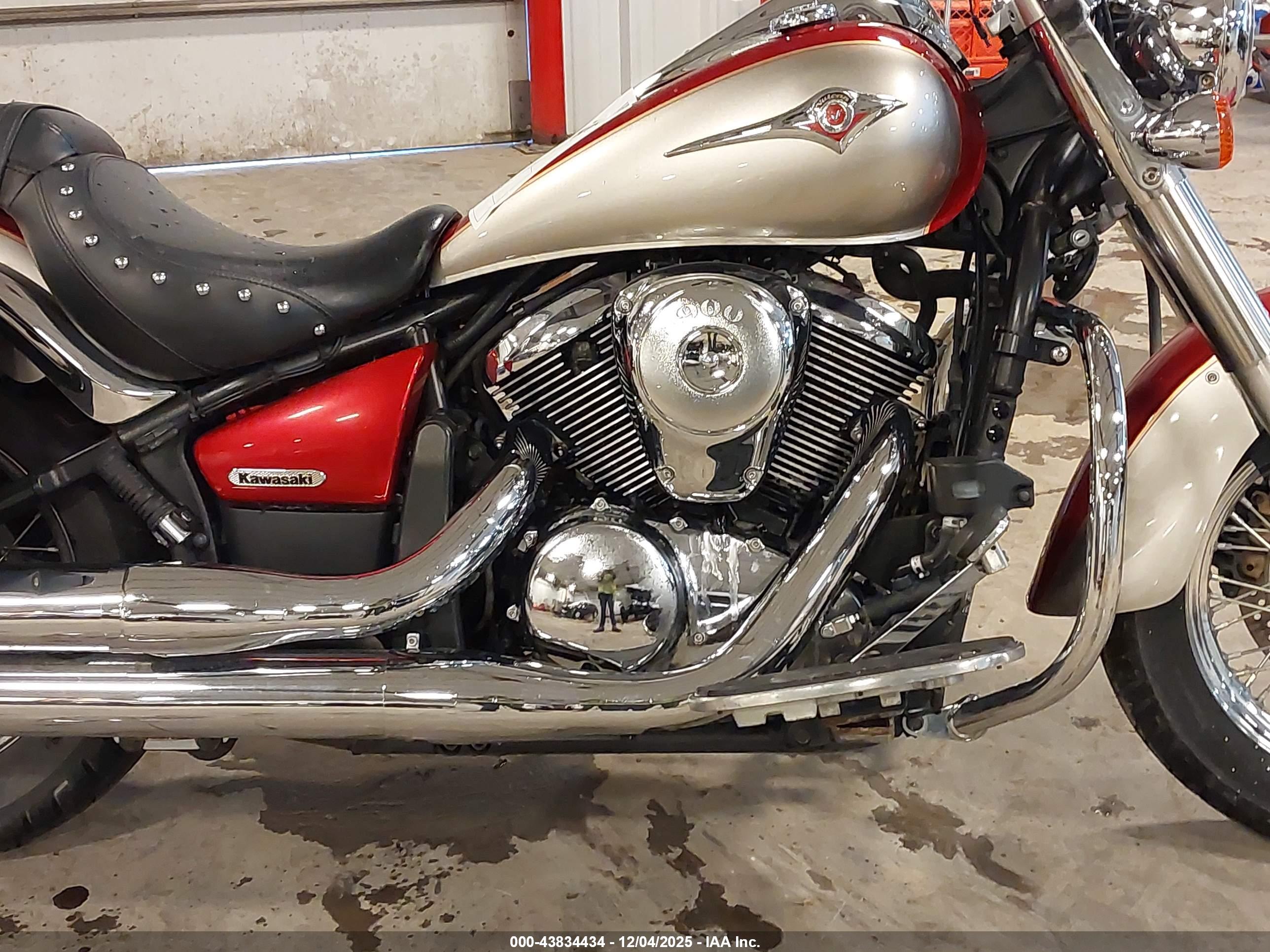 KAWASAKI VN900 image 8