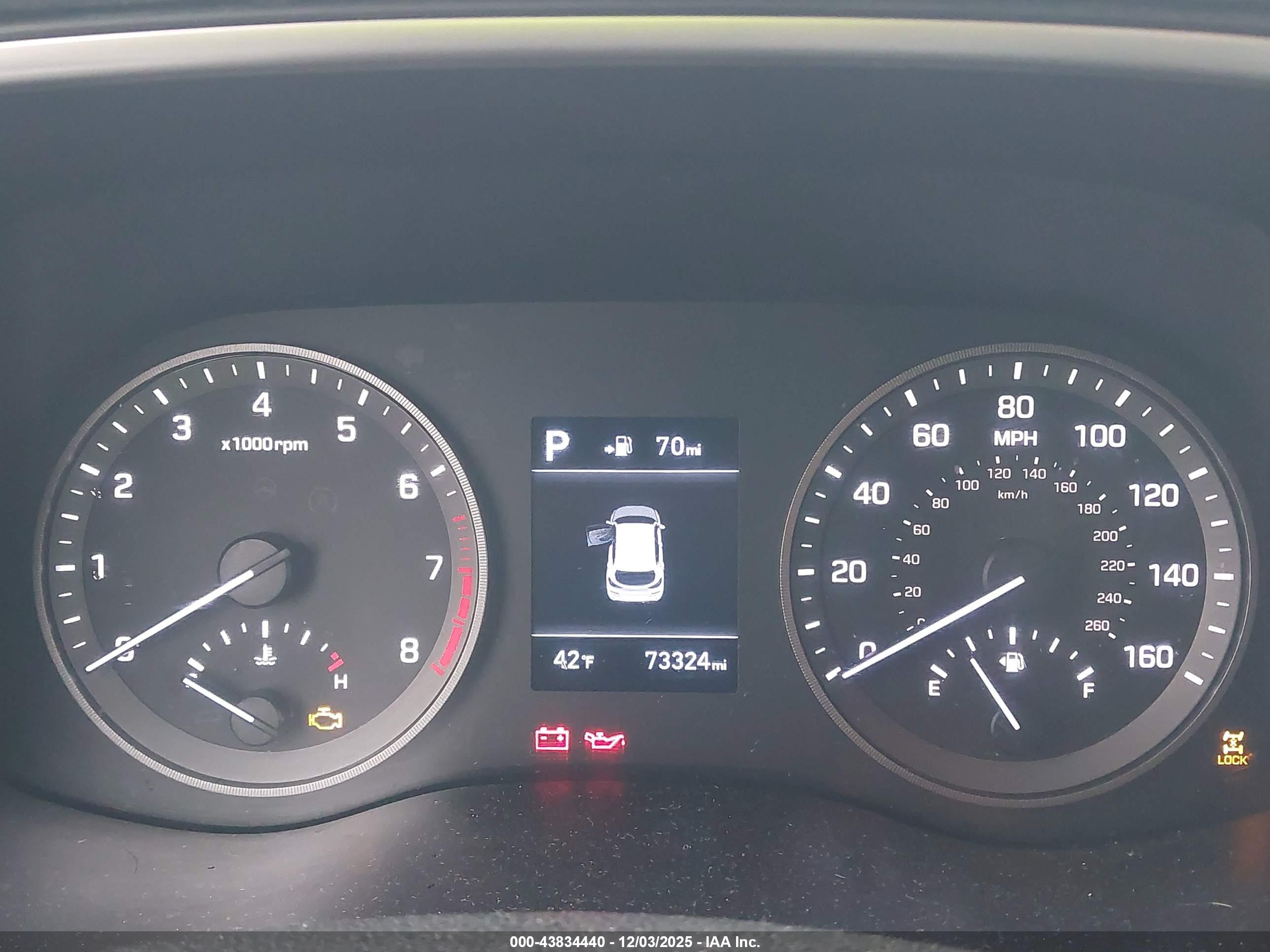 HYUNDAI TUCSON image 7