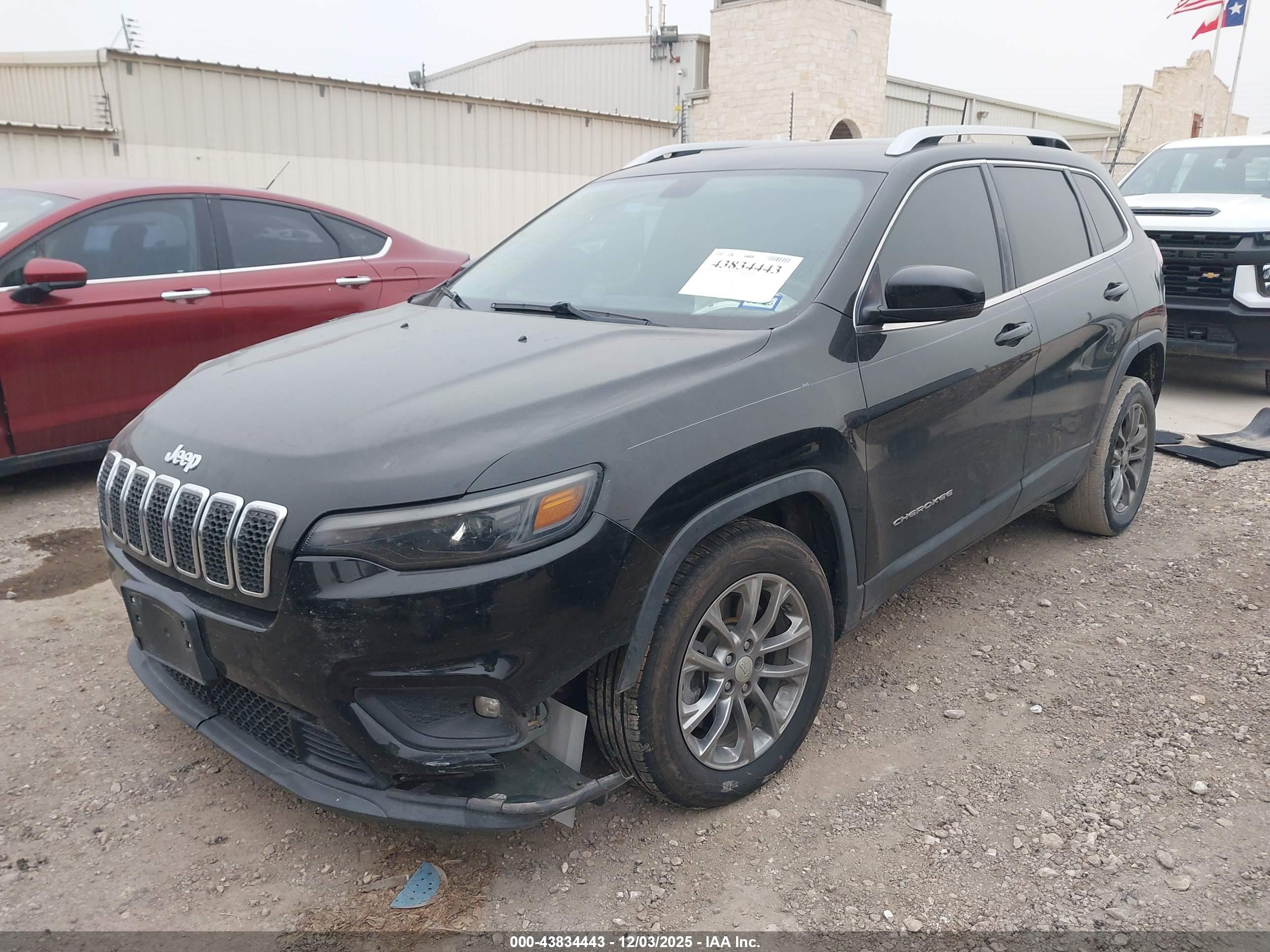JEEP CHEROKEE image 2