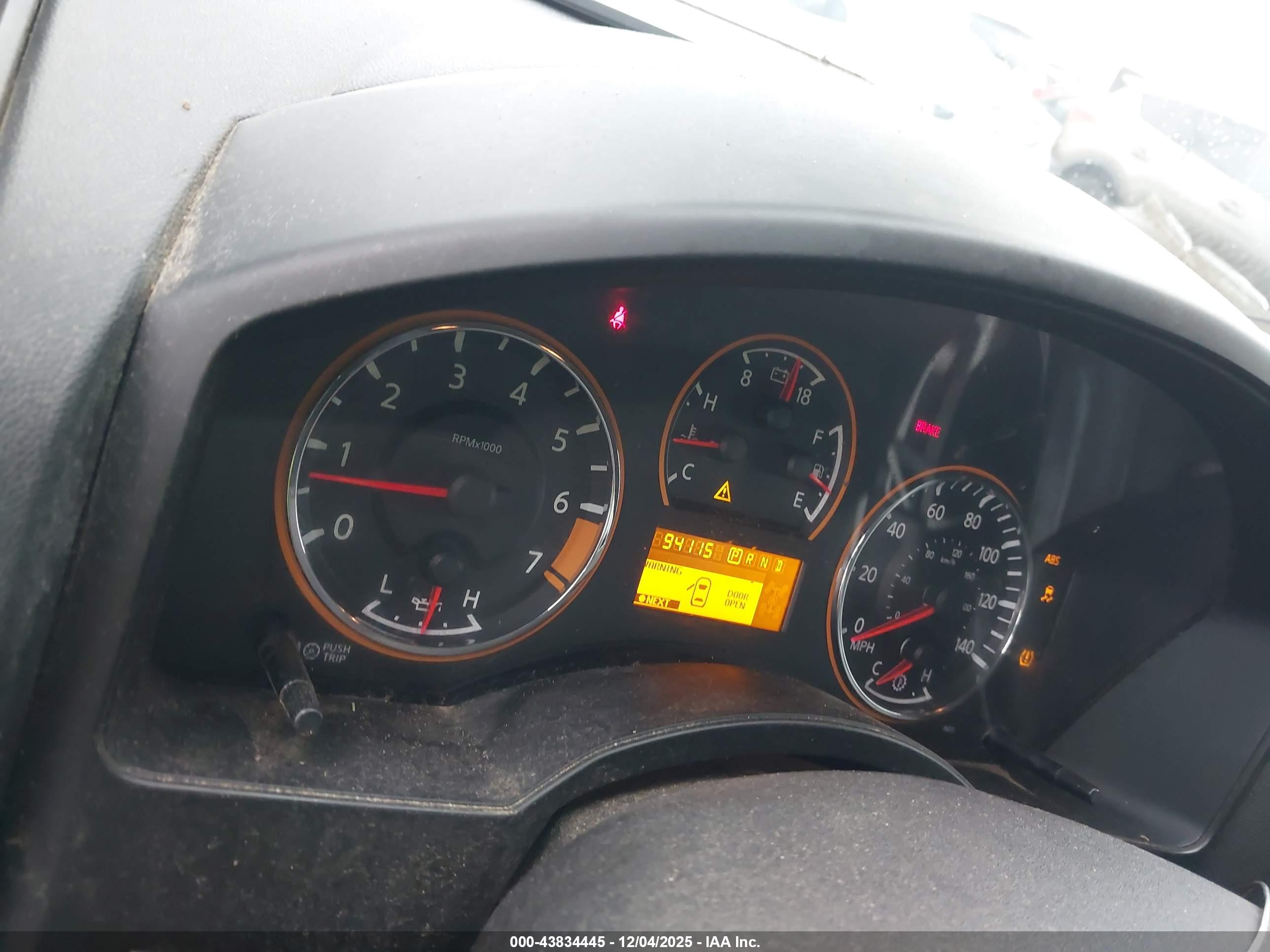 NISSAN TITAN image 7