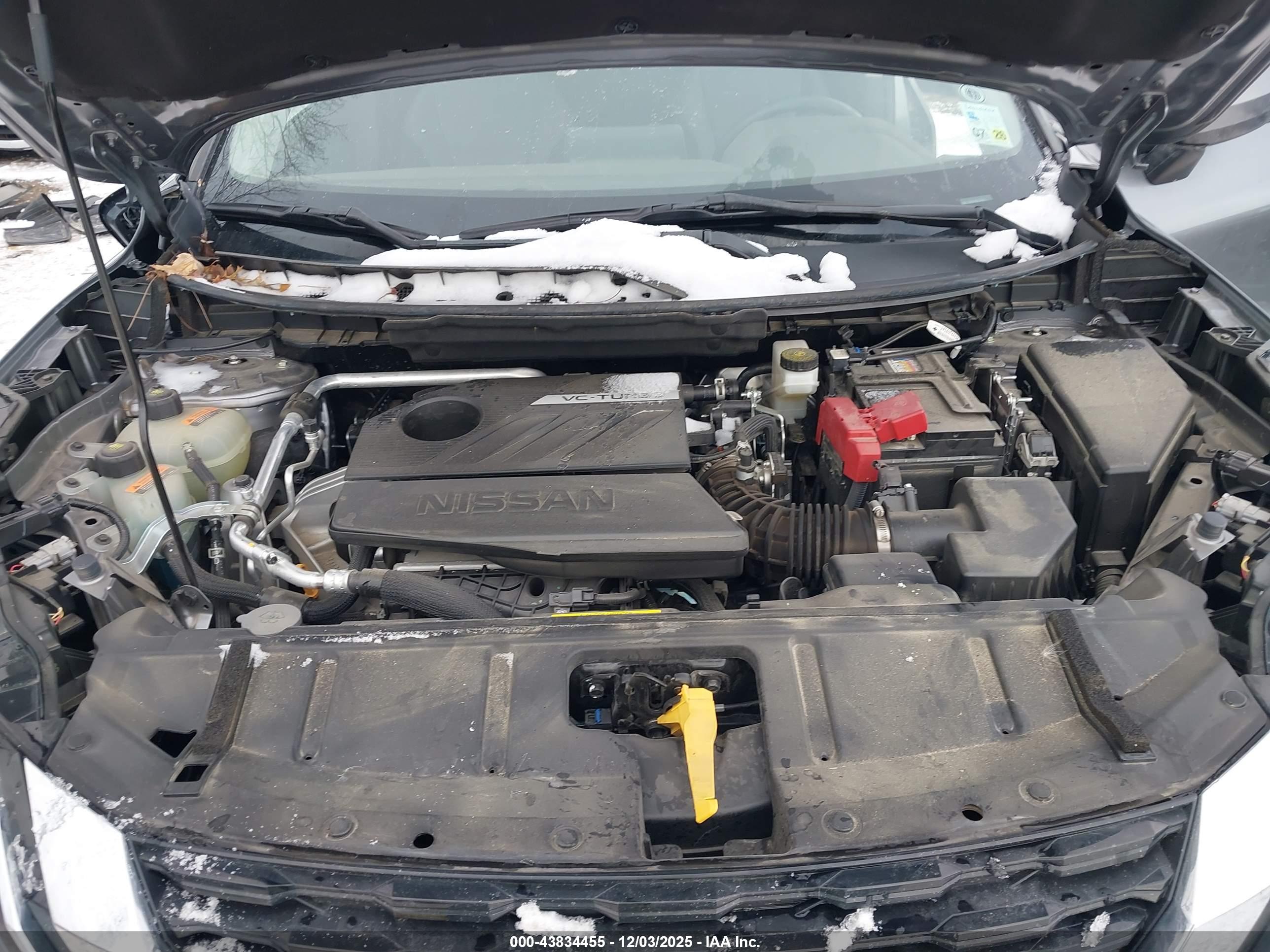 NISSAN ROGUE image 10