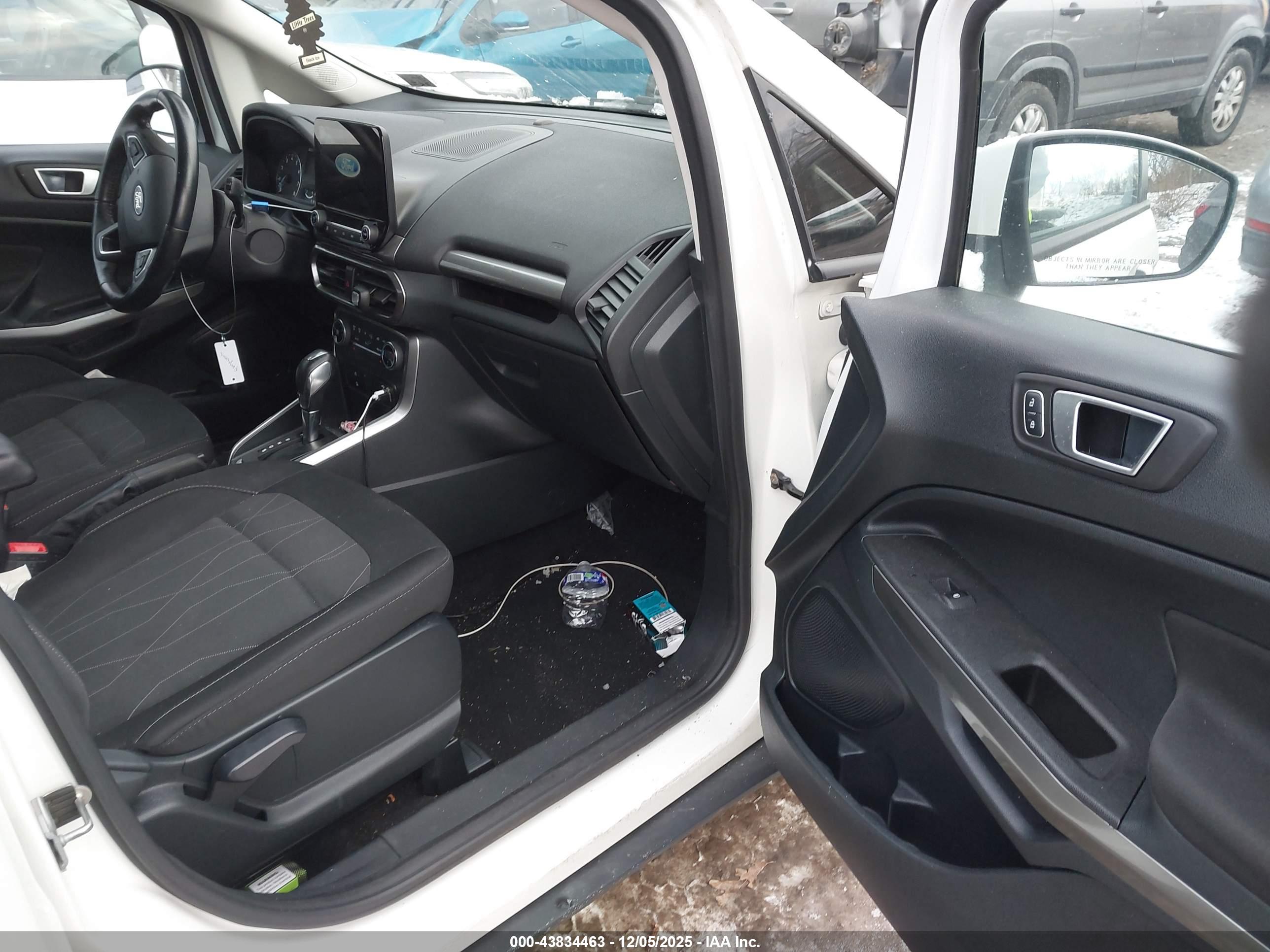 FORD ECOSPORT image 5