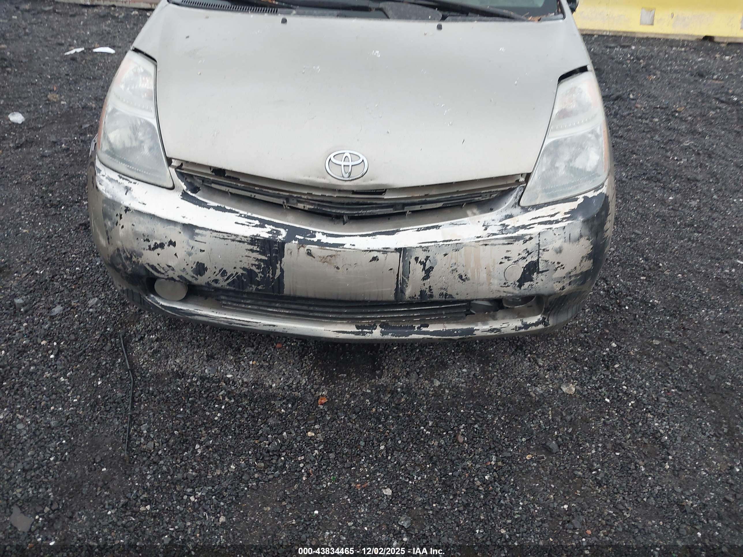 TOYOTA PRIUS image 6