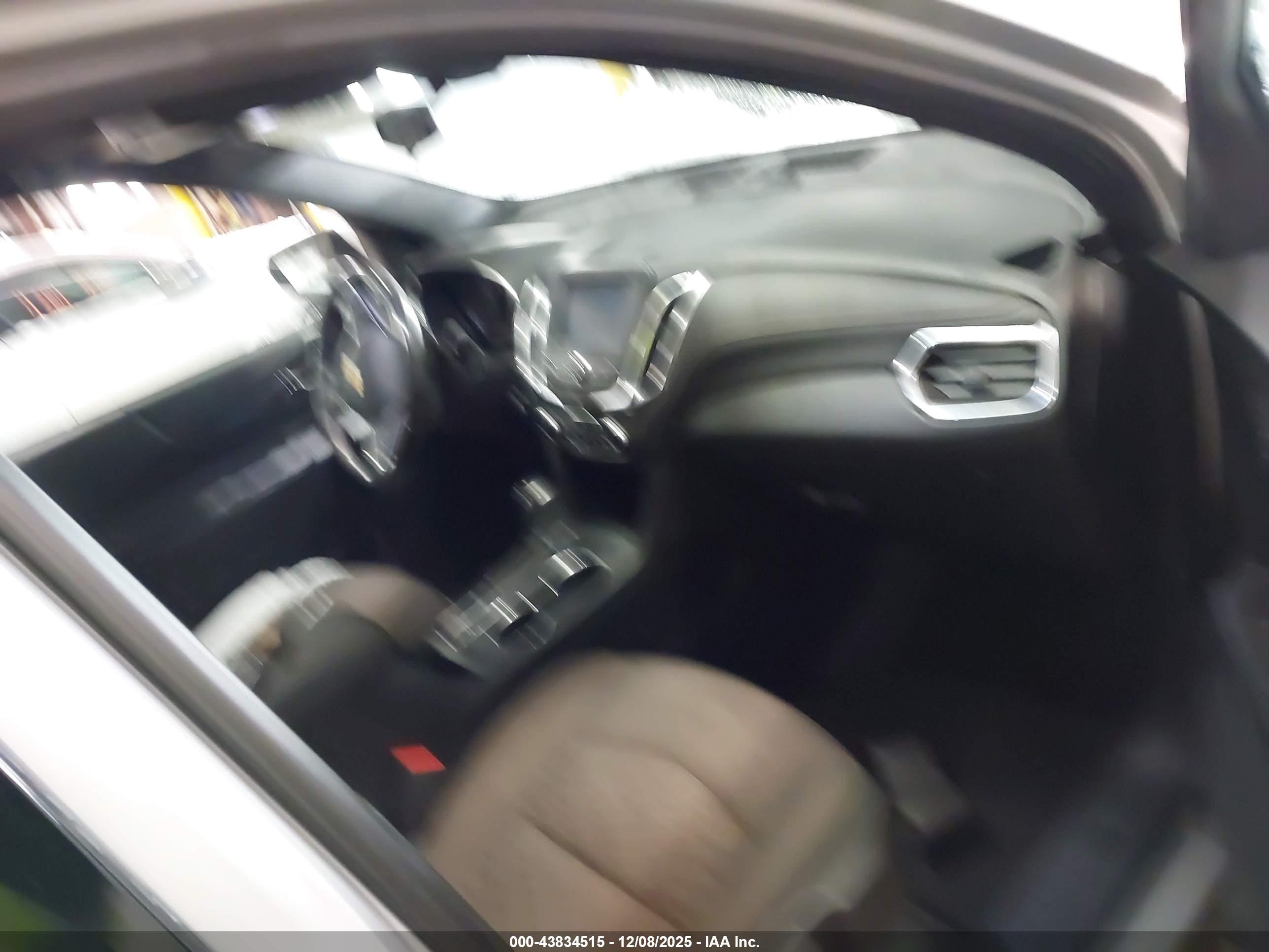 CHEVROLET EQUINOX image 5