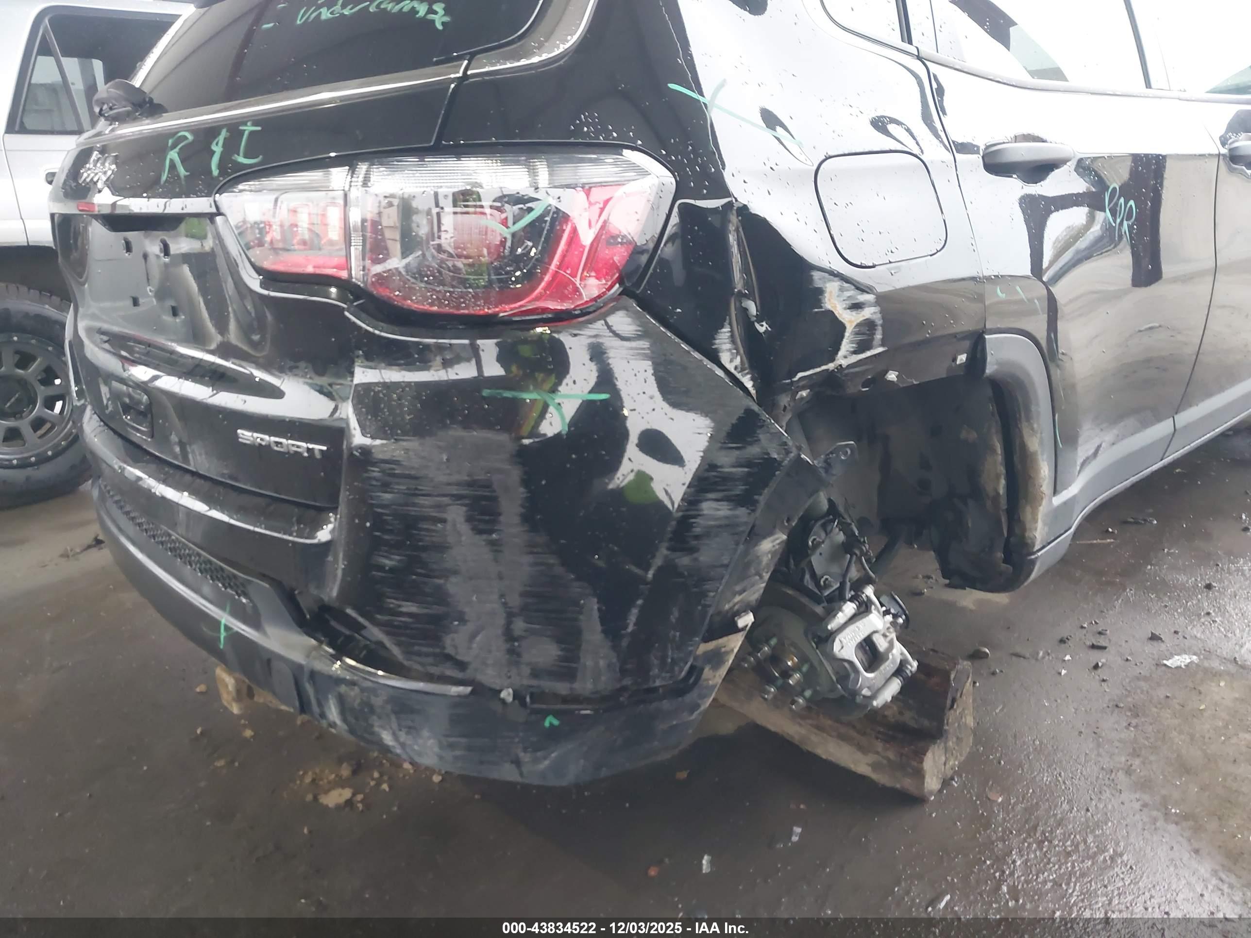 JEEP COMPASS image 6