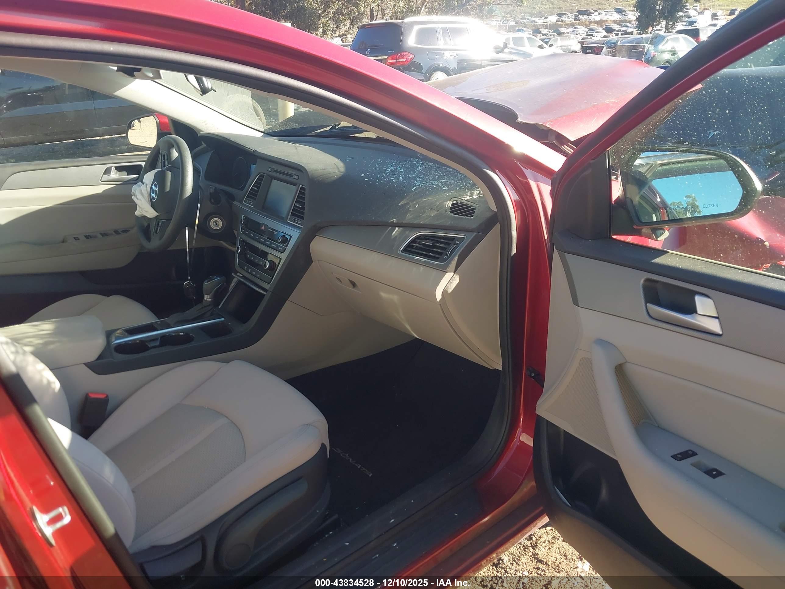 HYUNDAI SONATA image 5