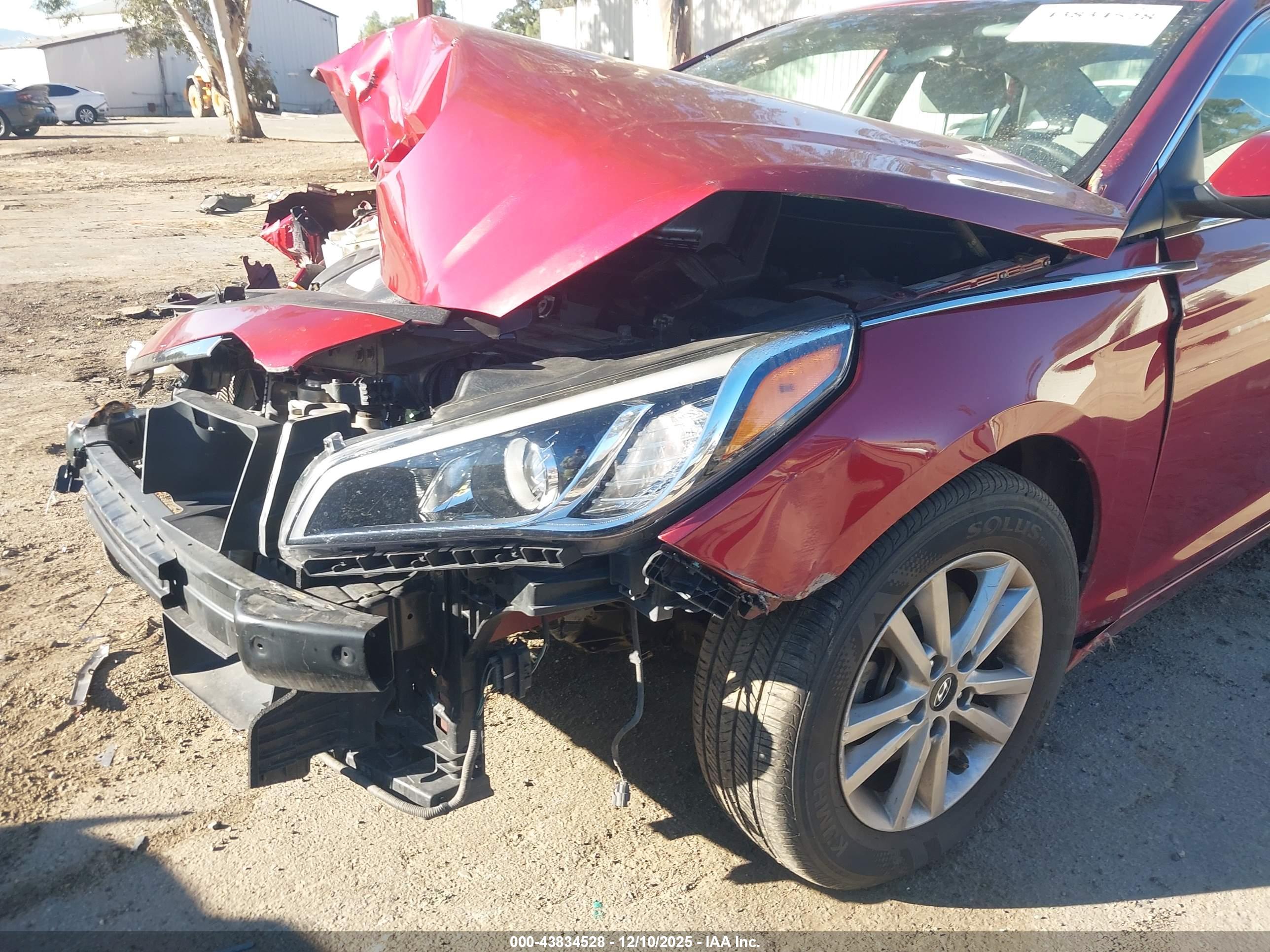 HYUNDAI SONATA image 6