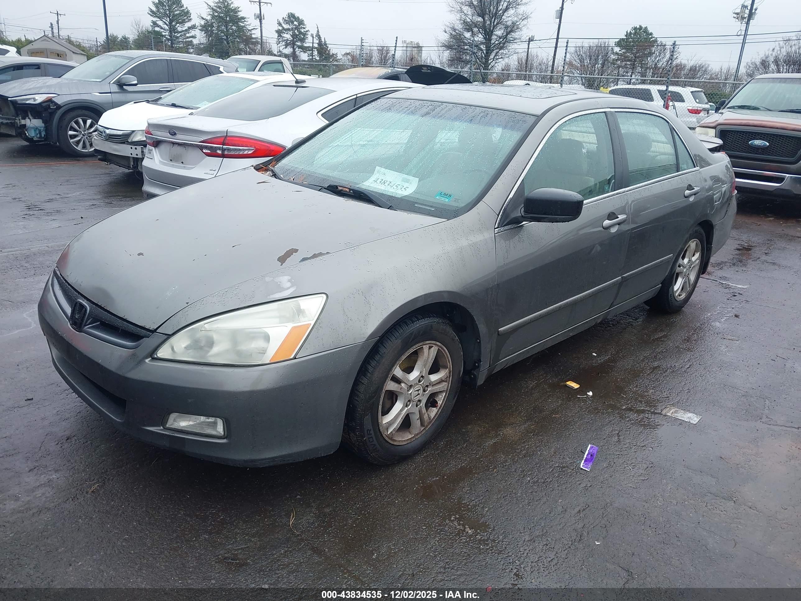 HONDA ACCORD image 2