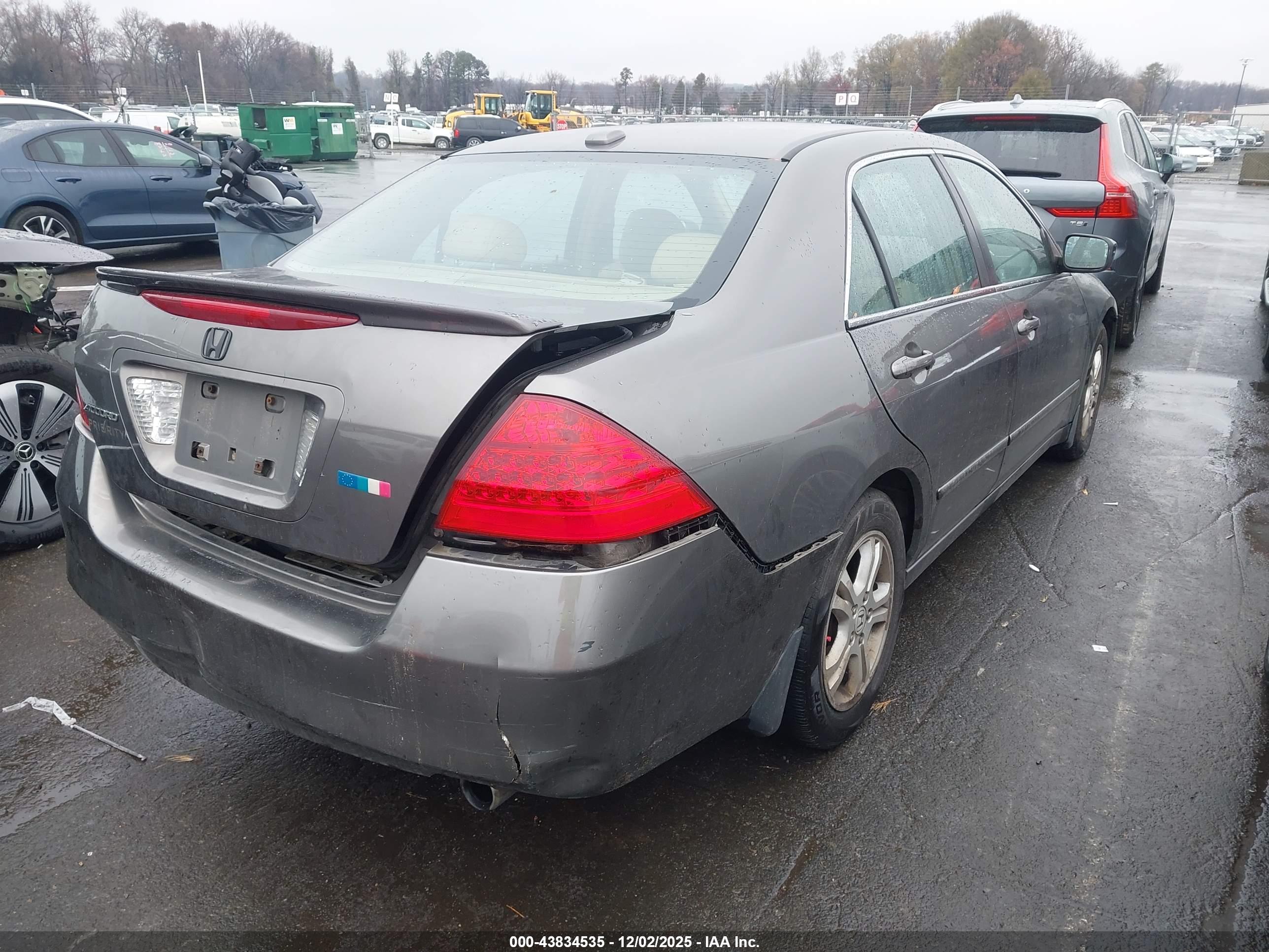 HONDA ACCORD image 4