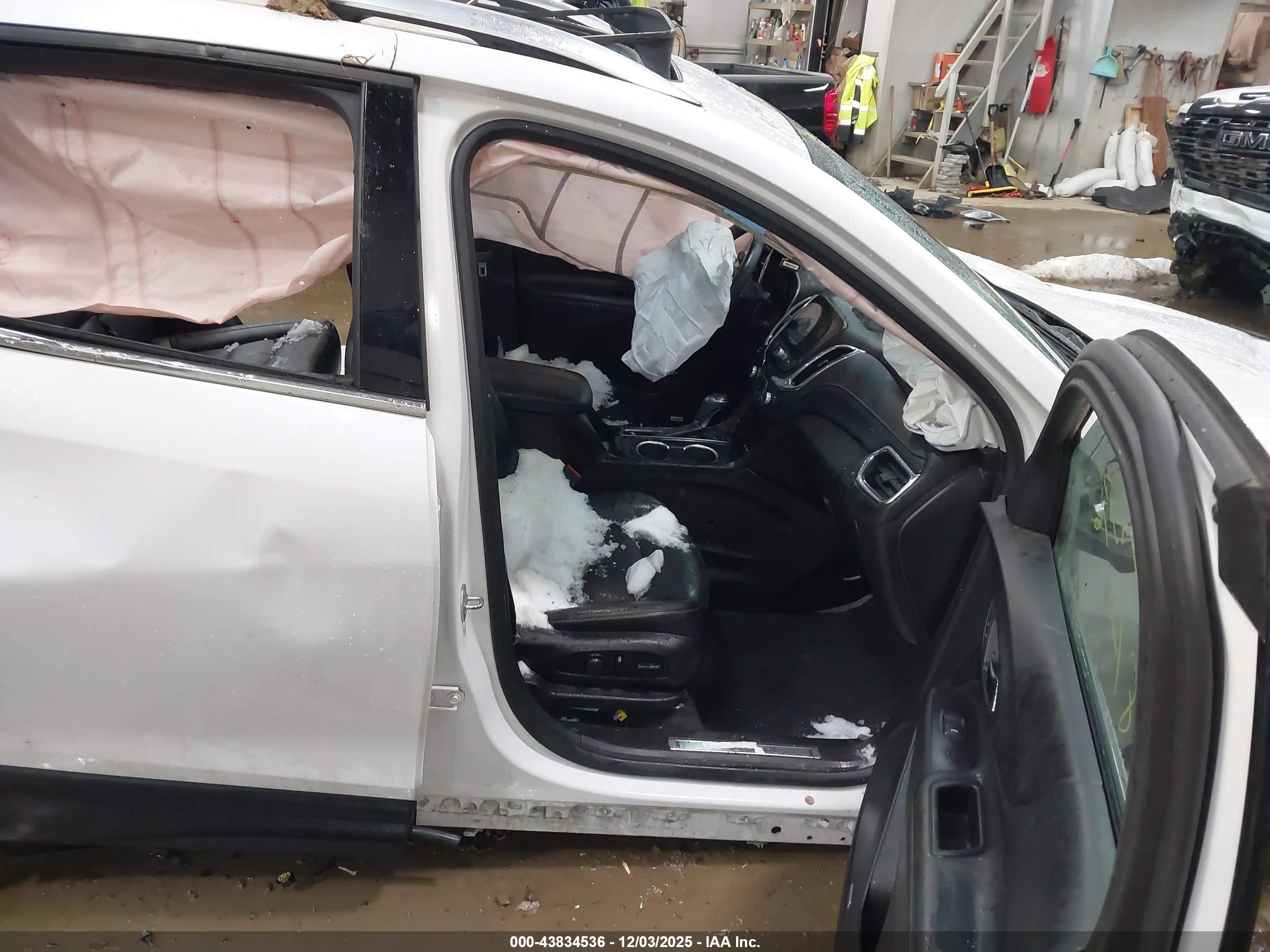 CHEVROLET EQUINOX image 5