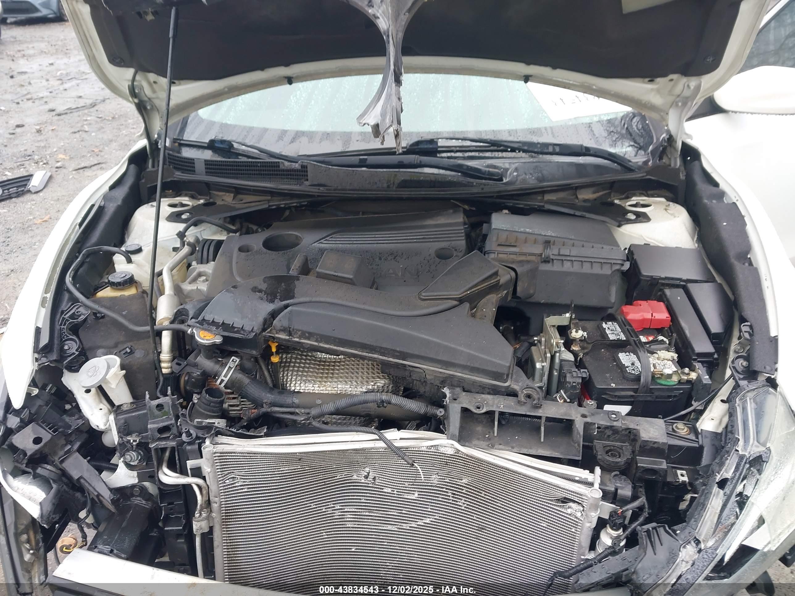 NISSAN ALTIMA image 10