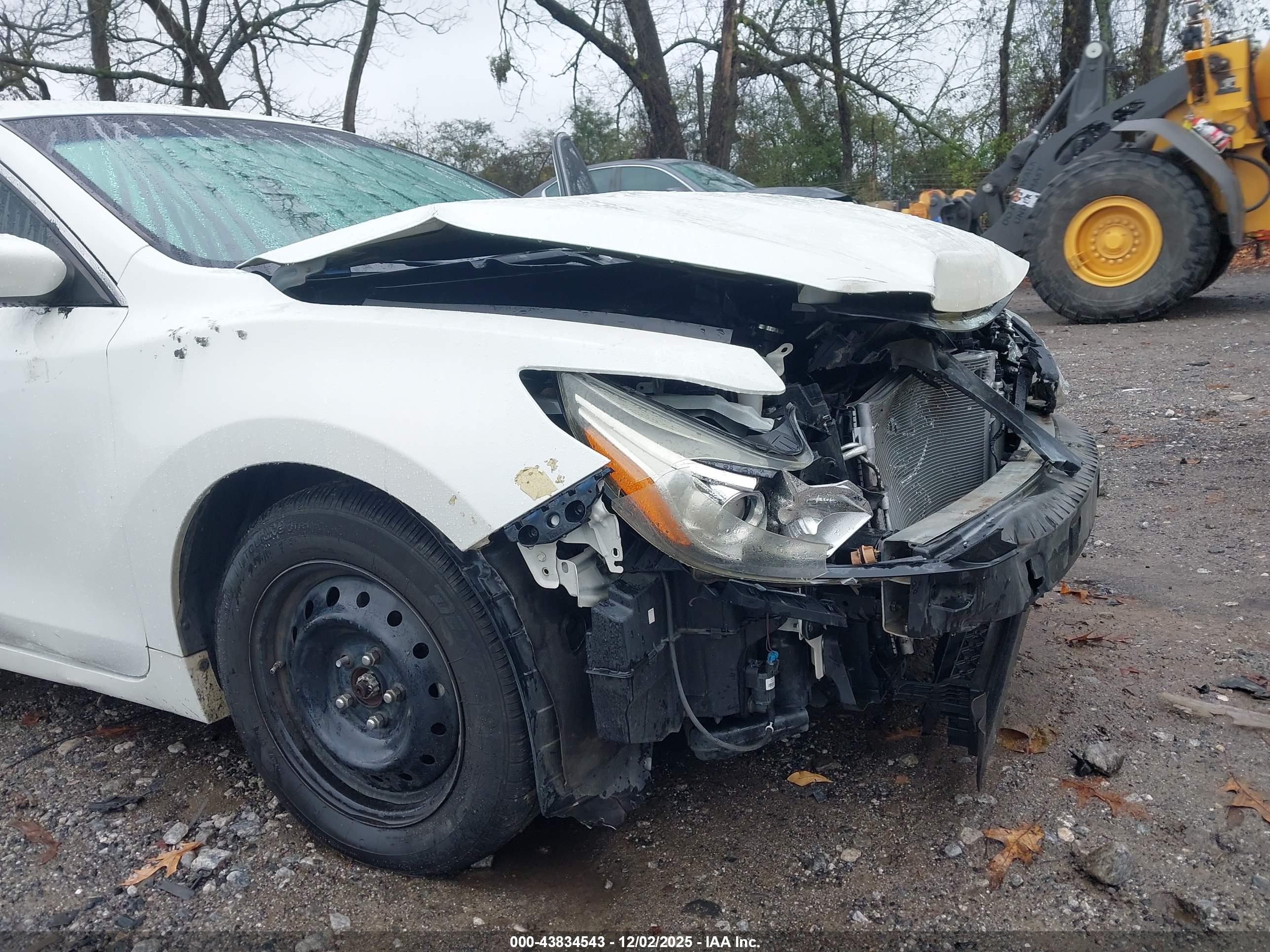 NISSAN ALTIMA image 6