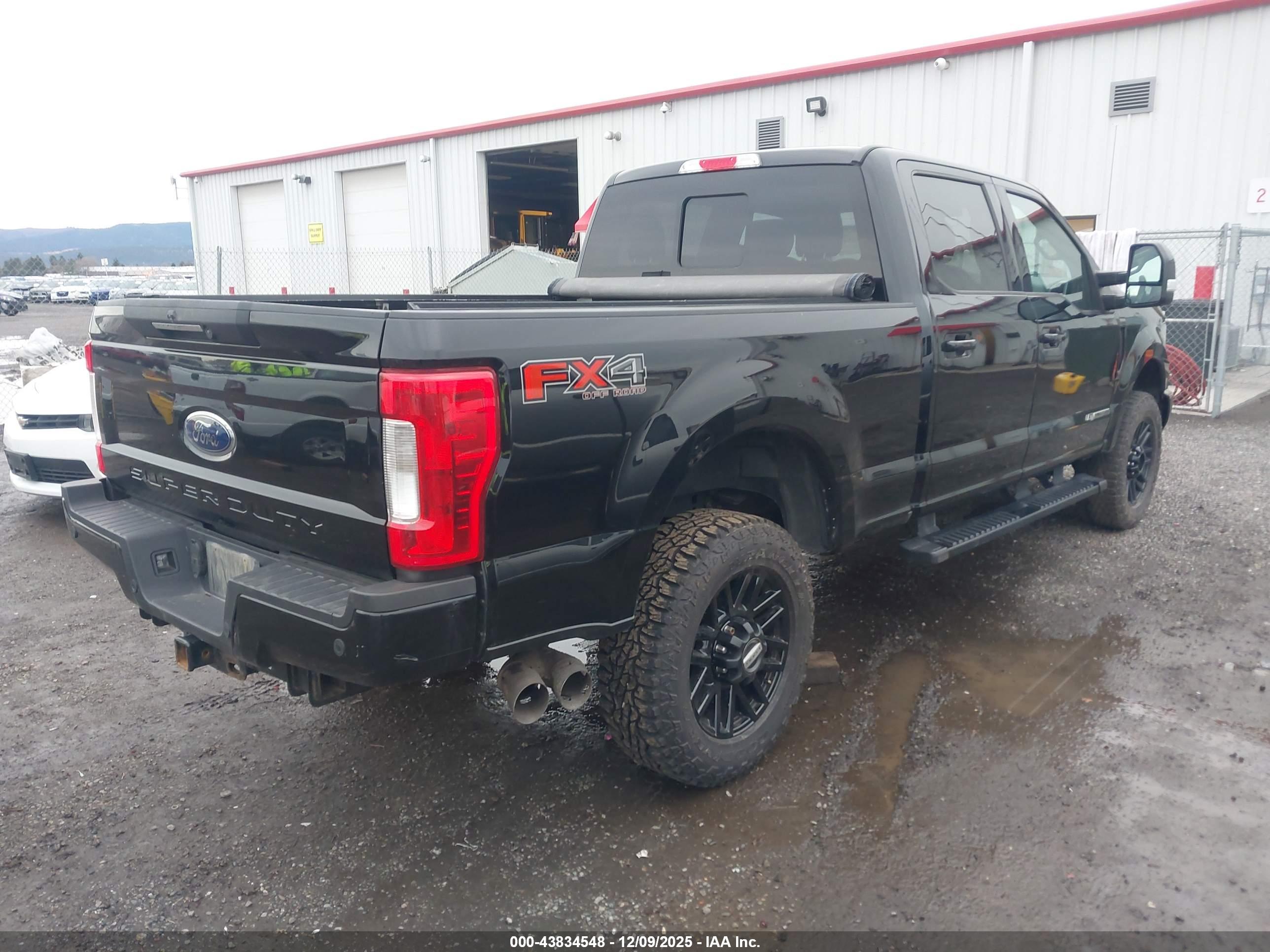 FORD F-350 image 4