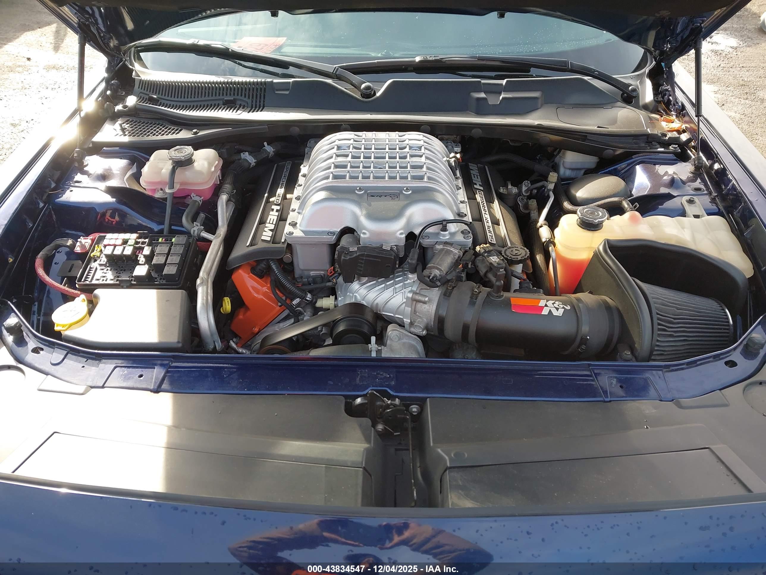 DODGE CHALLENGER image 10