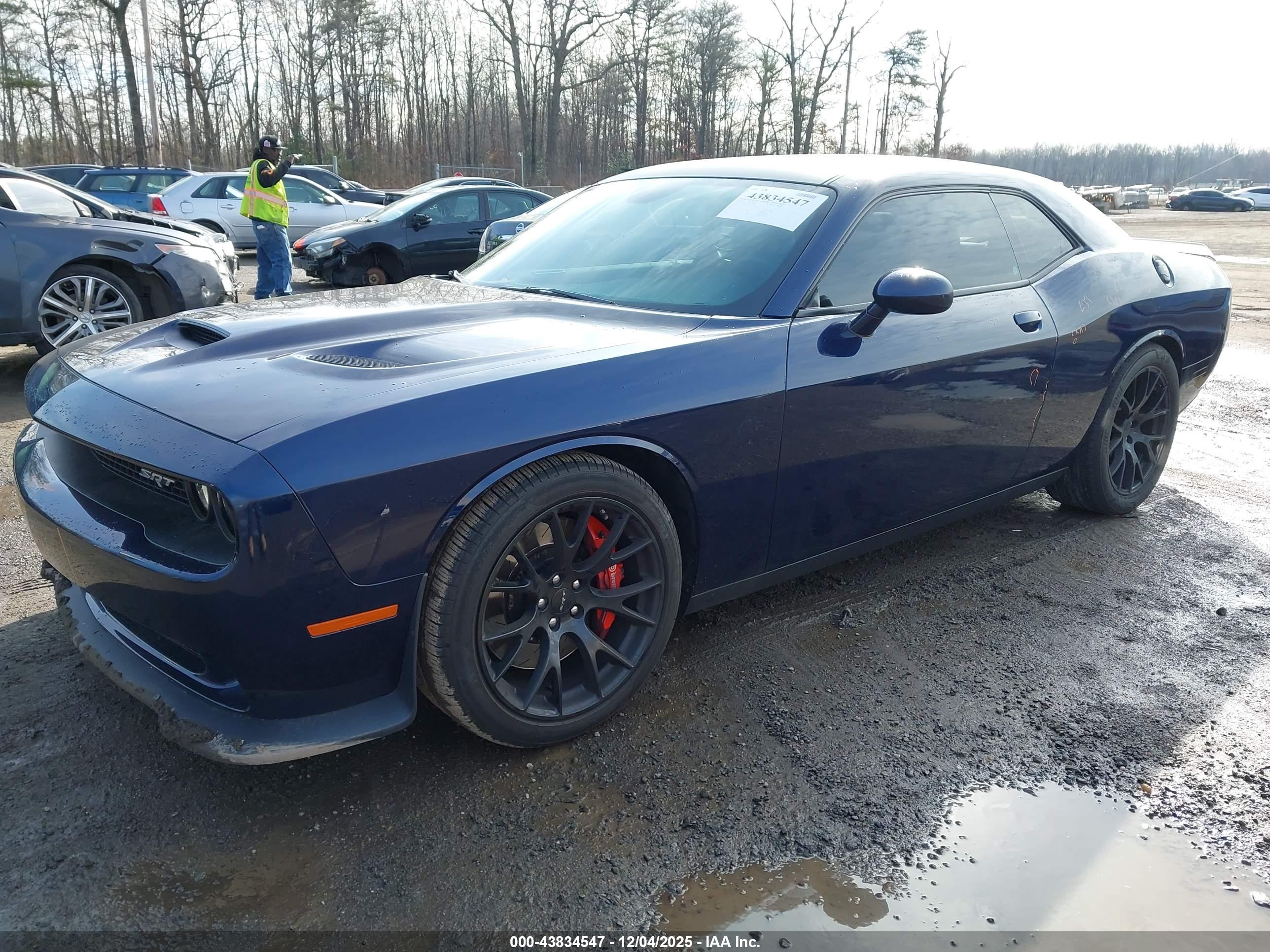 DODGE CHALLENGER image 2