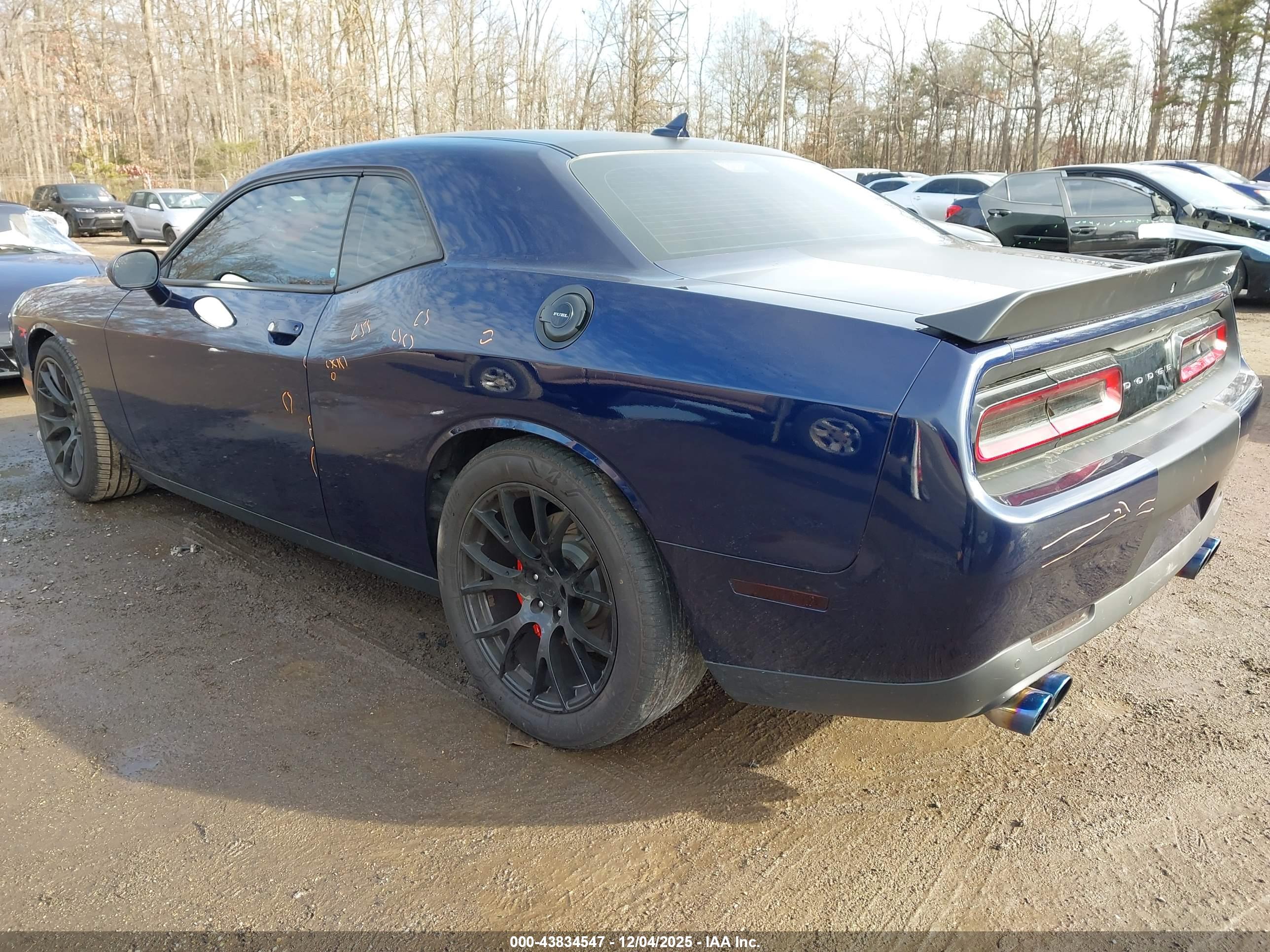 DODGE CHALLENGER image 3