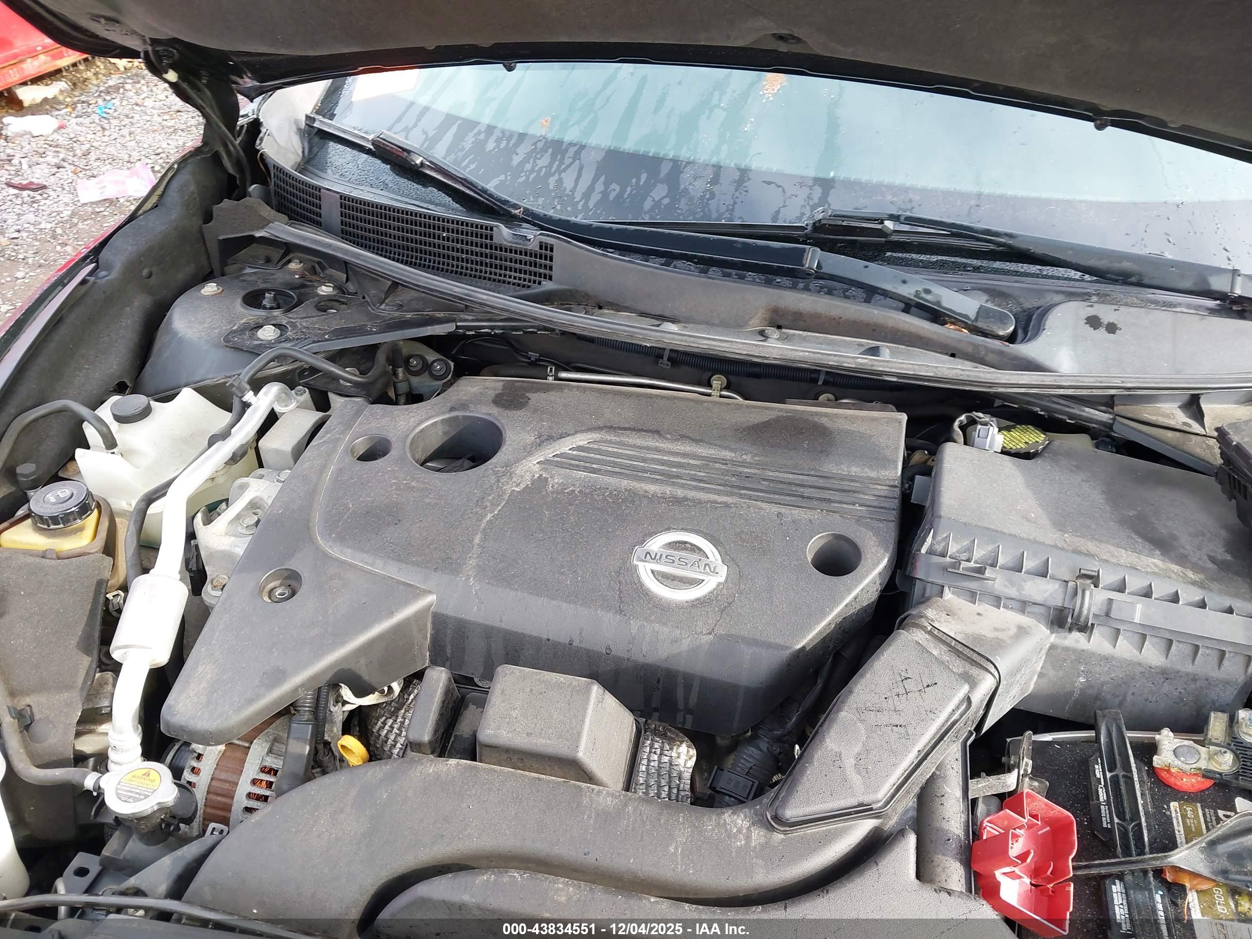 NISSAN ALTIMA image 10