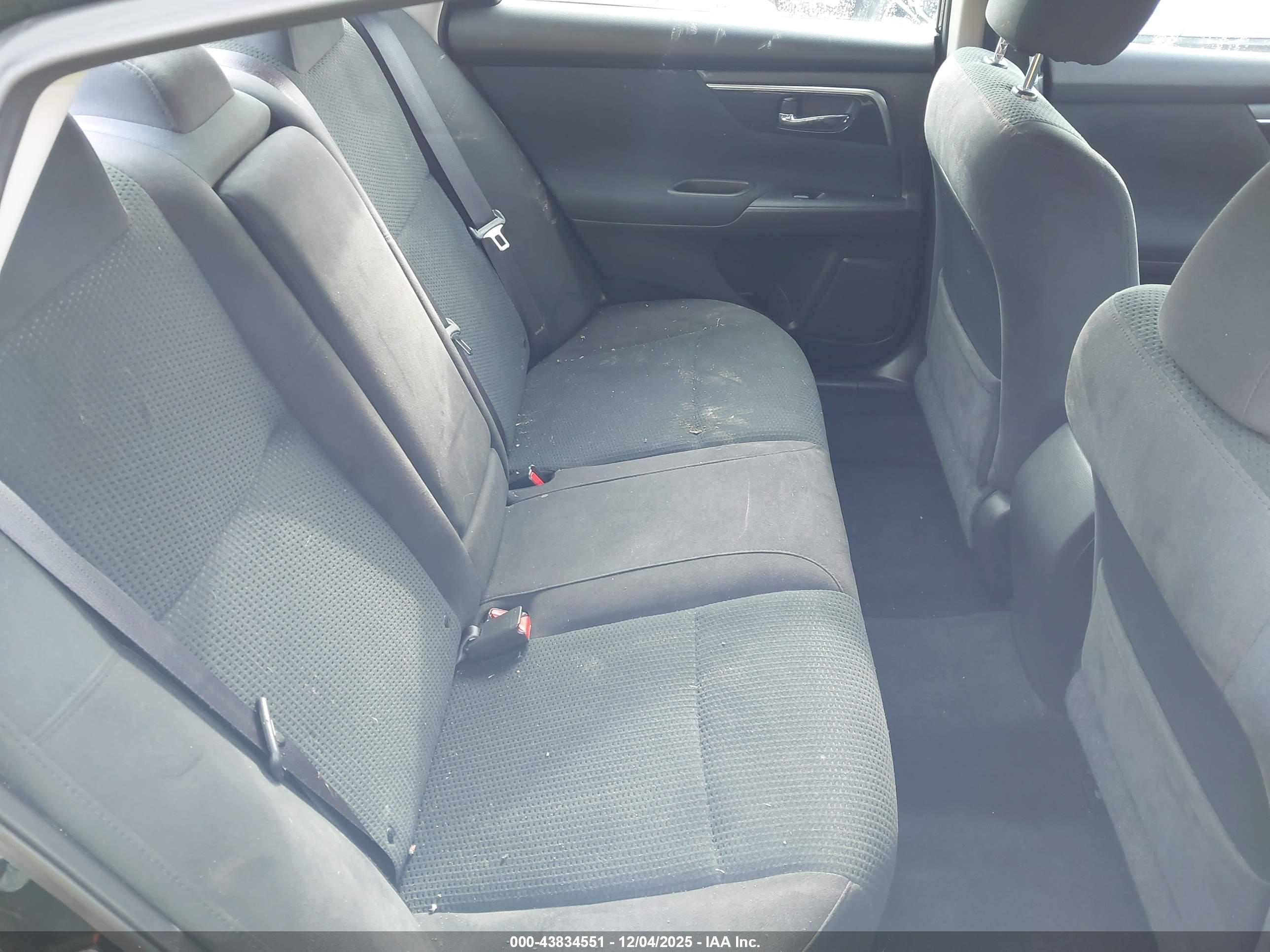 NISSAN ALTIMA image 8