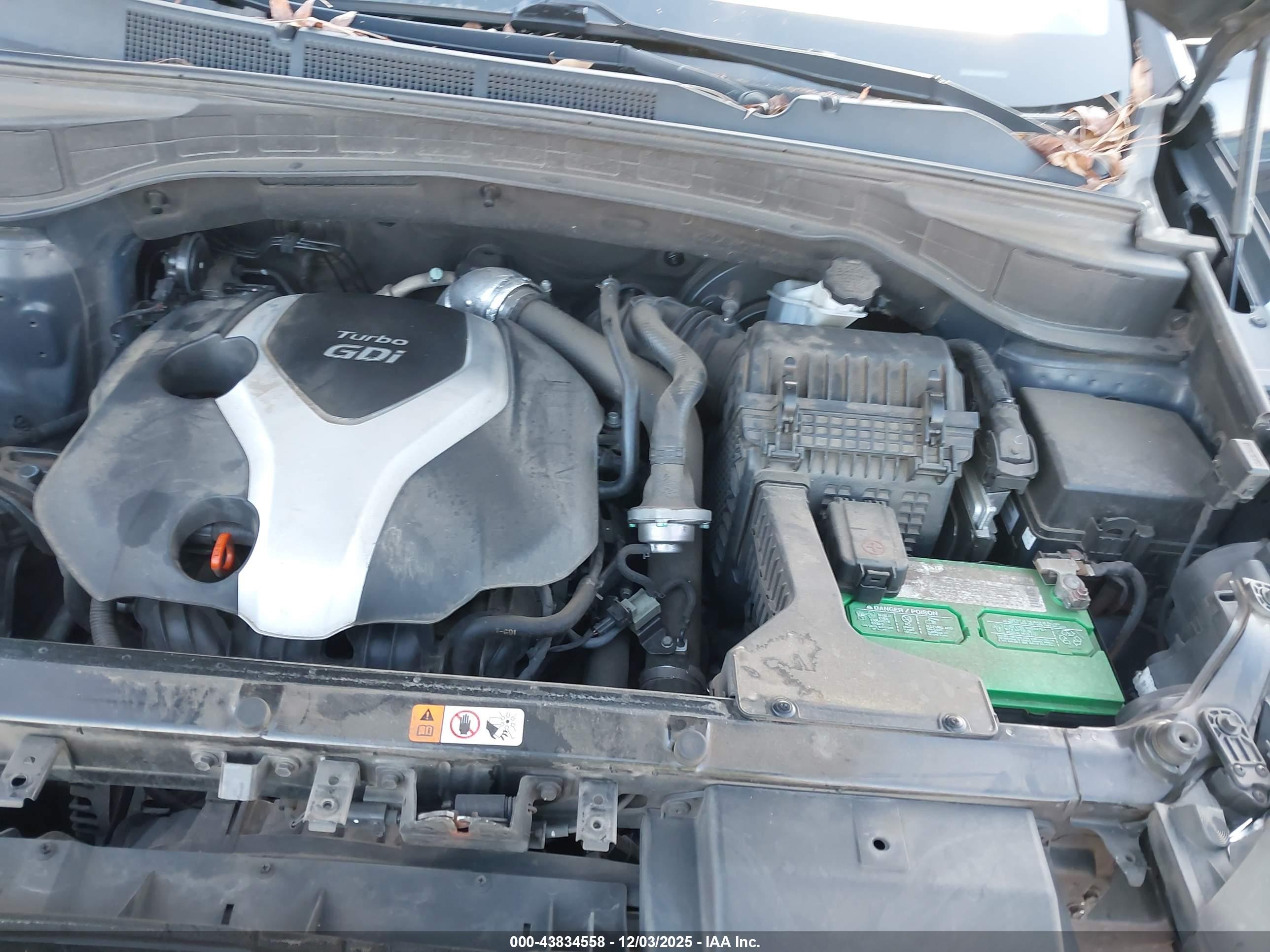 HYUNDAI SANTA image 10