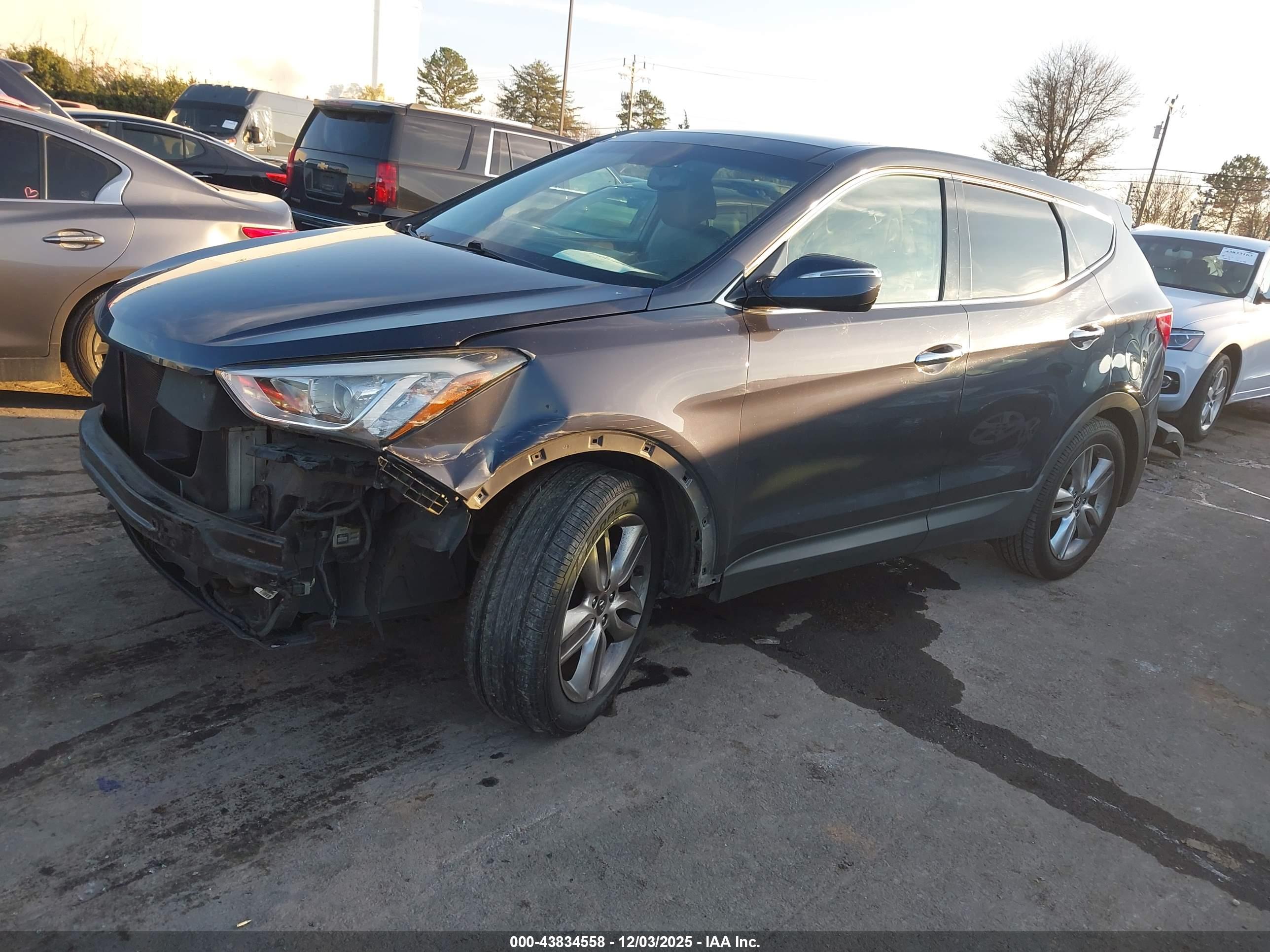 HYUNDAI SANTA image 2