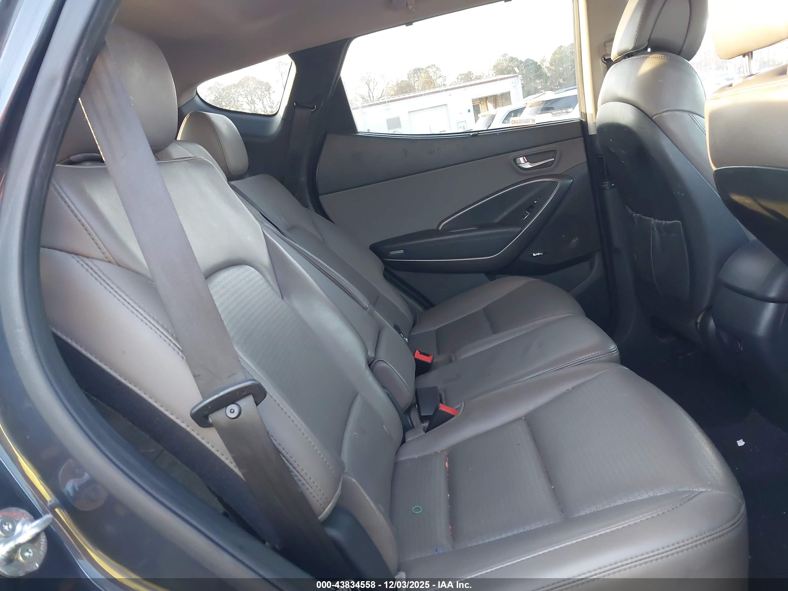 HYUNDAI SANTA image 8