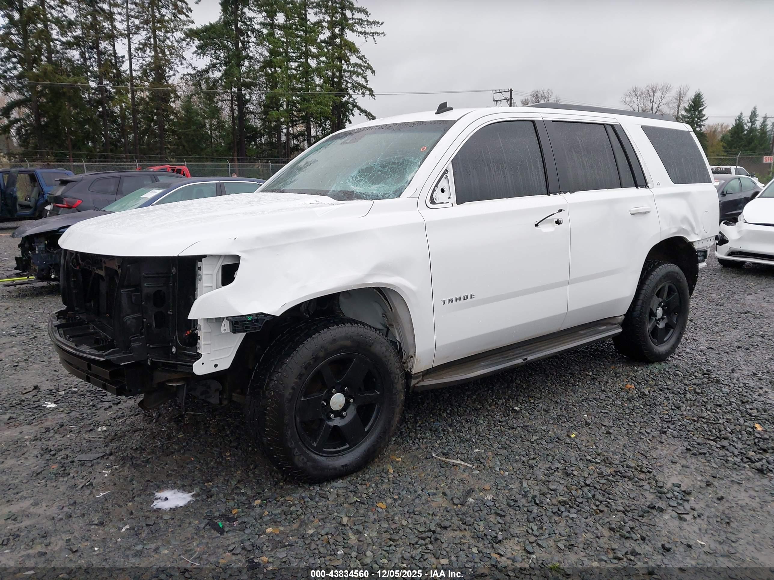 CHEVROLET TAHOE image 2