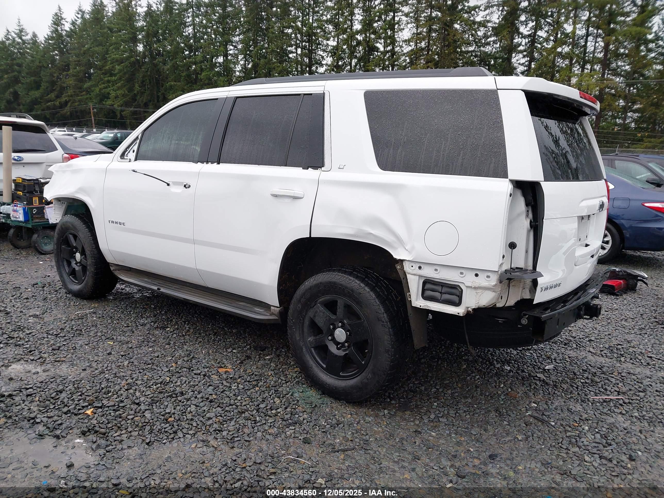 CHEVROLET TAHOE image 3