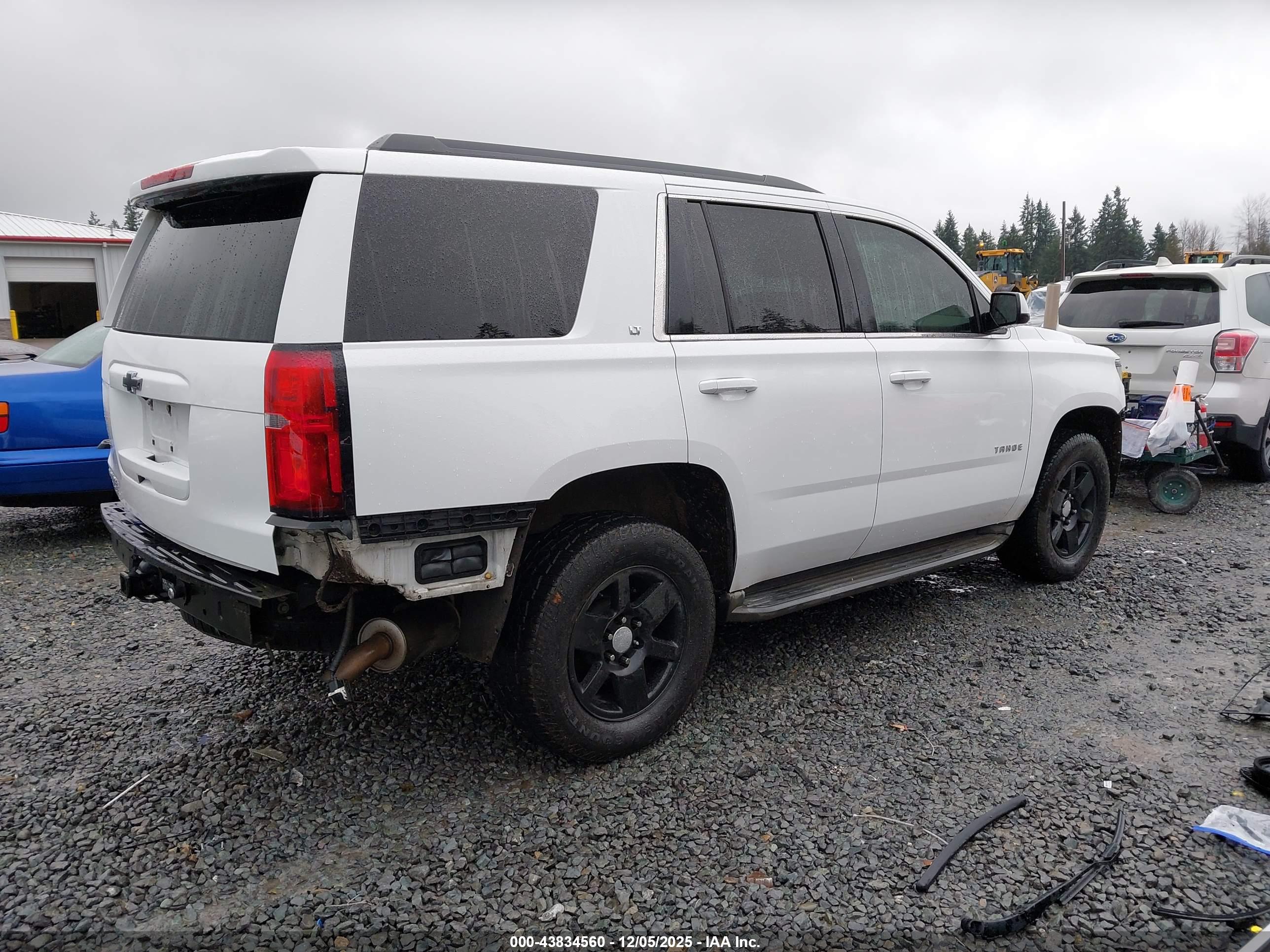 CHEVROLET TAHOE image 4