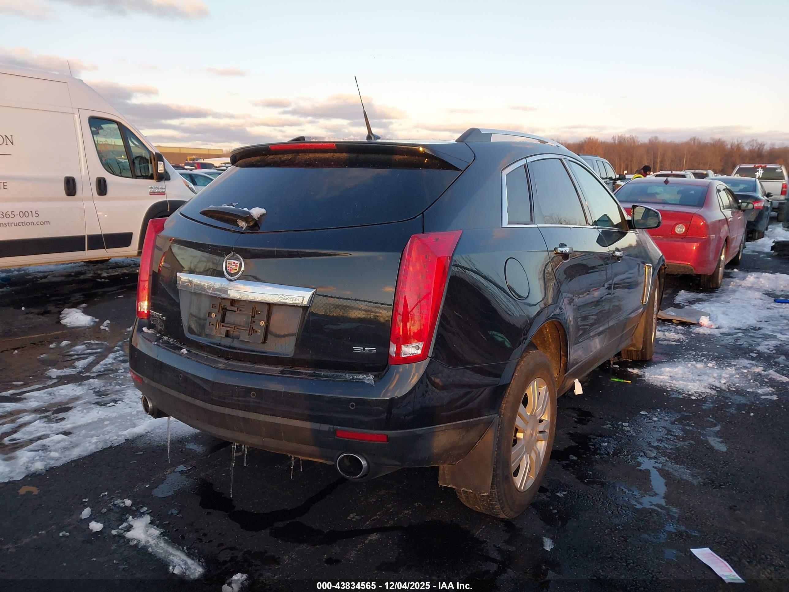 CADILLAC SRX image 4