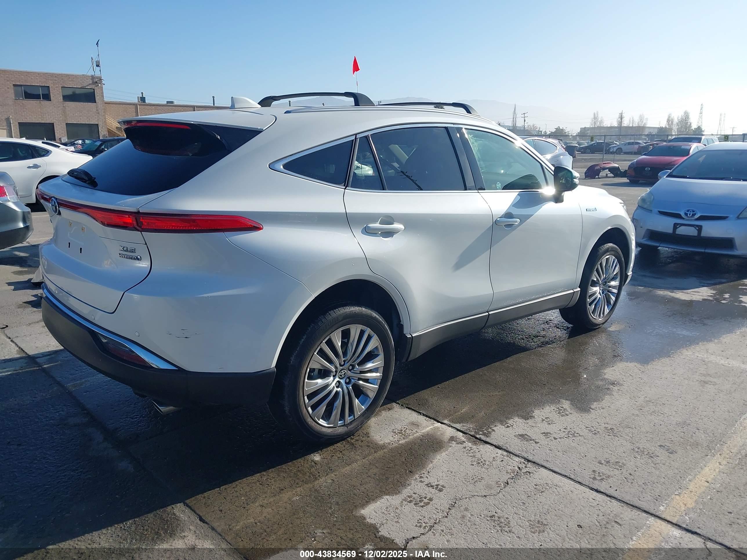 TOYOTA VENZA image 4