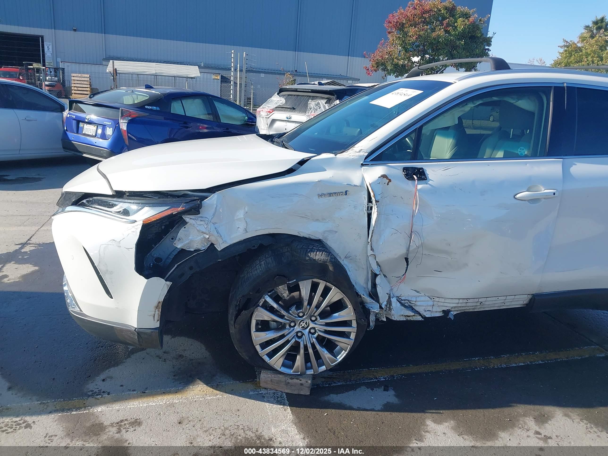 TOYOTA VENZA image 6