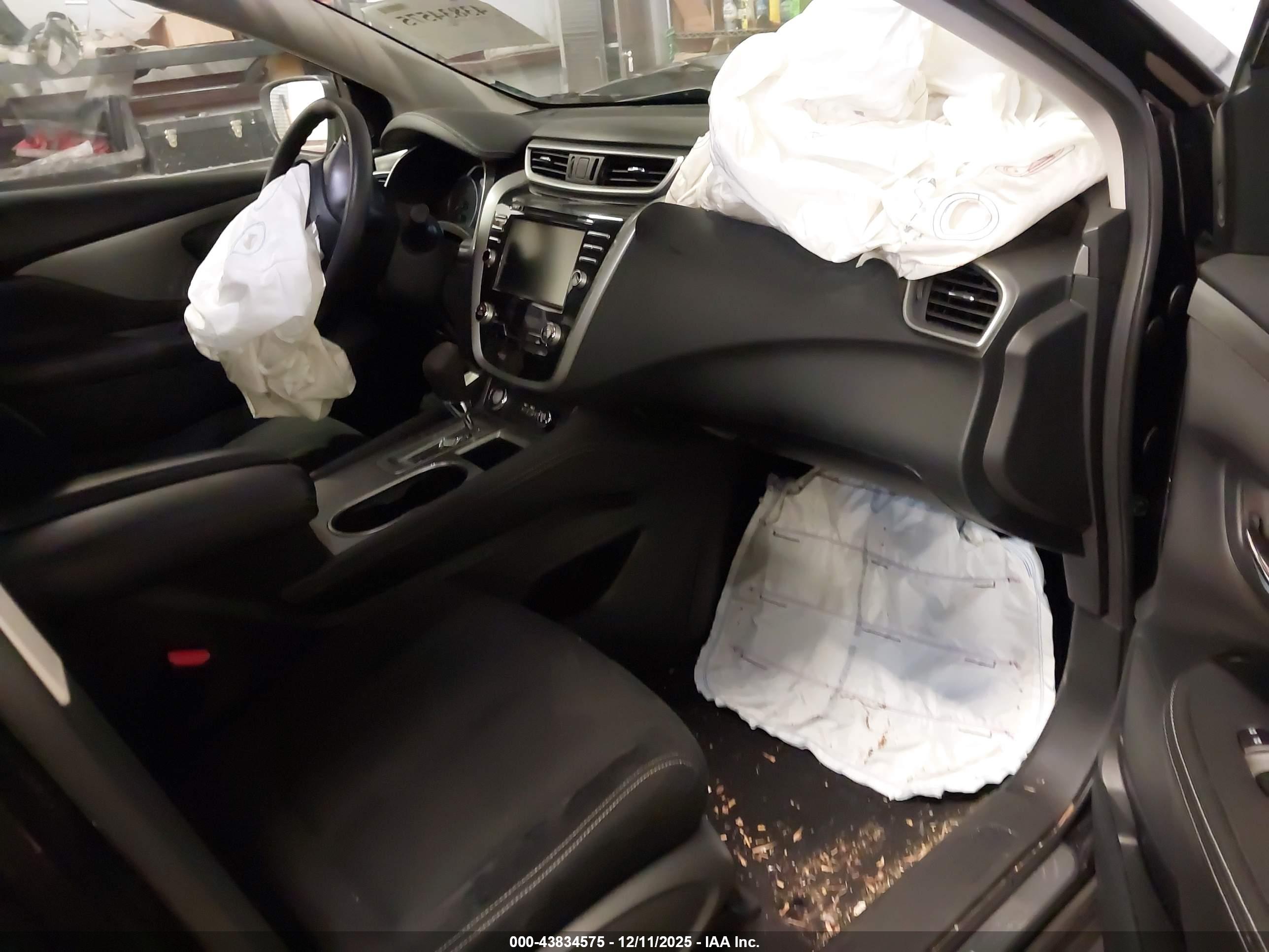 NISSAN MURANO image 5