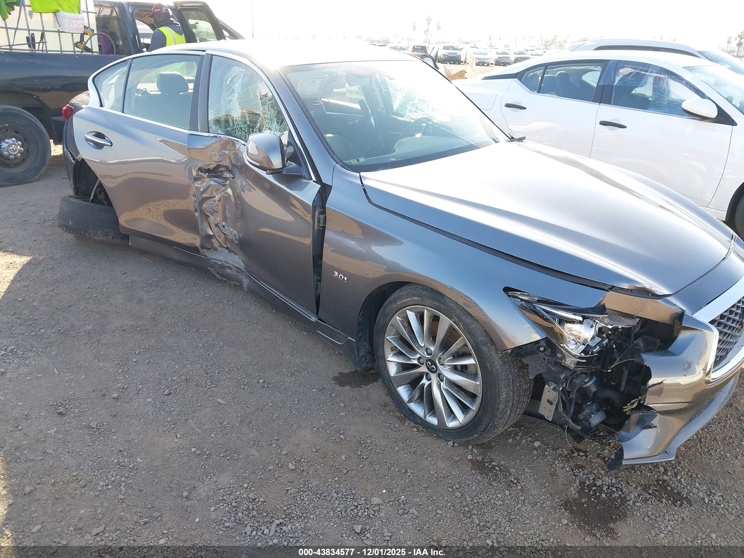 INFINITI Q50 image 6