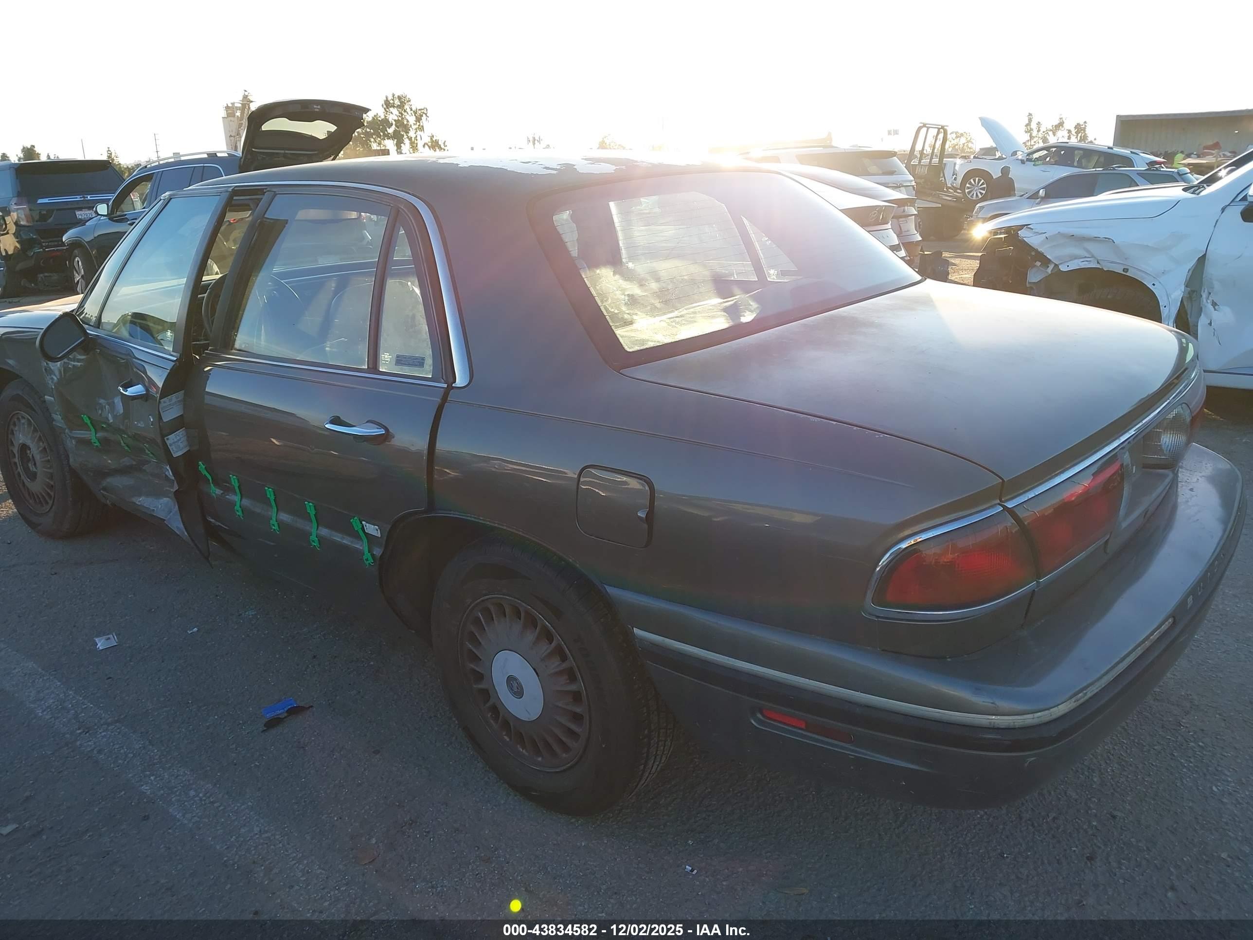 BUICK LESABRE image 3