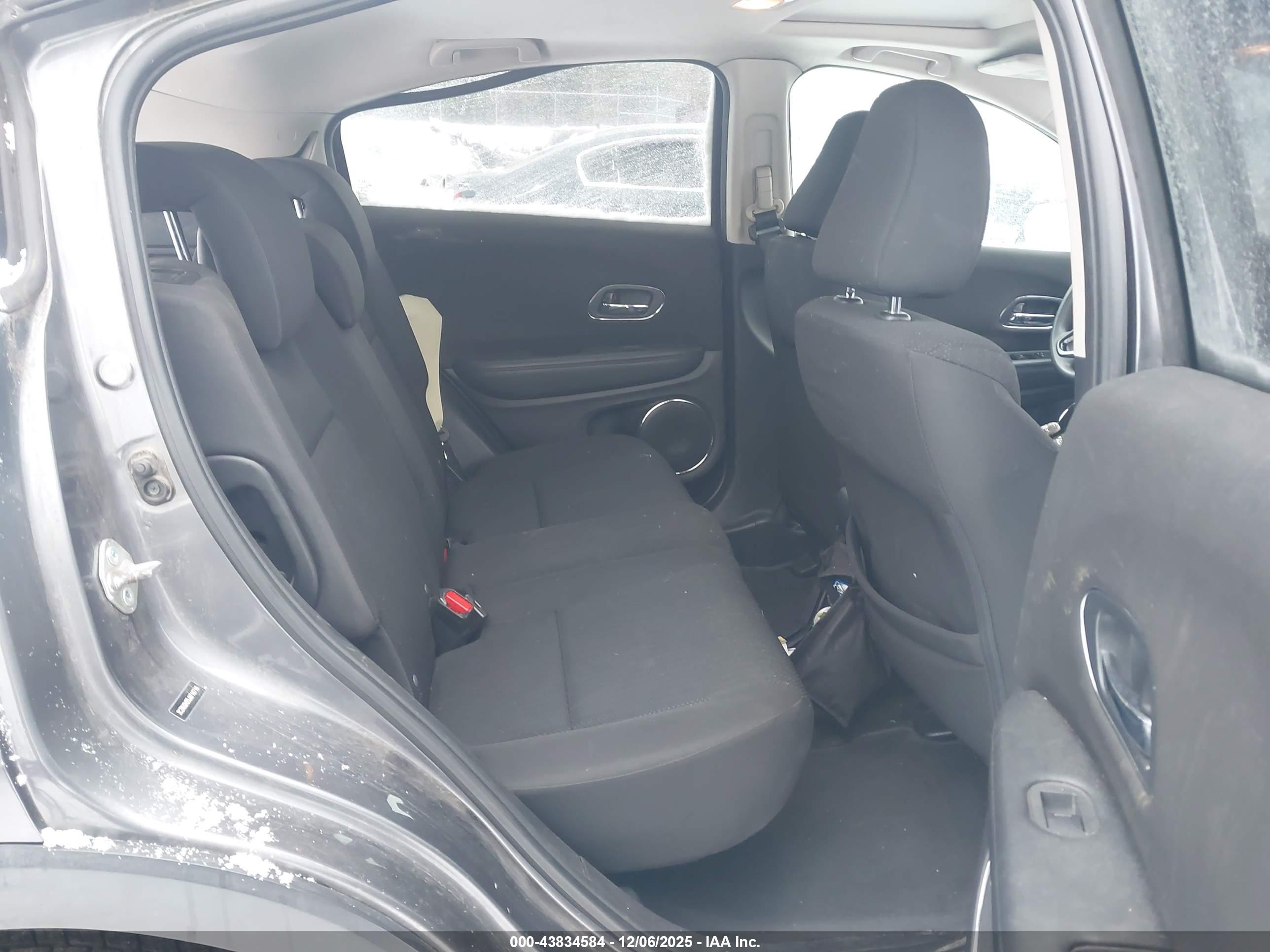 HONDA HR-V image 8