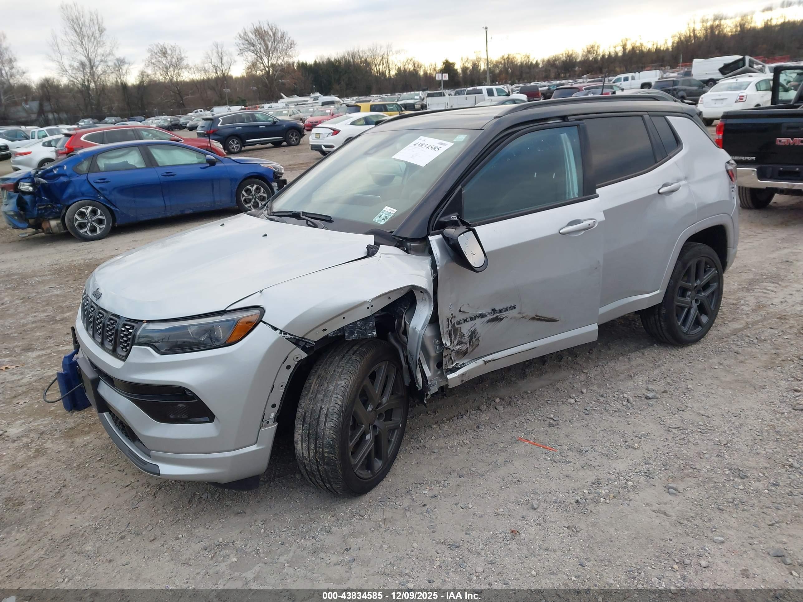 JEEP COMPASS image 2
