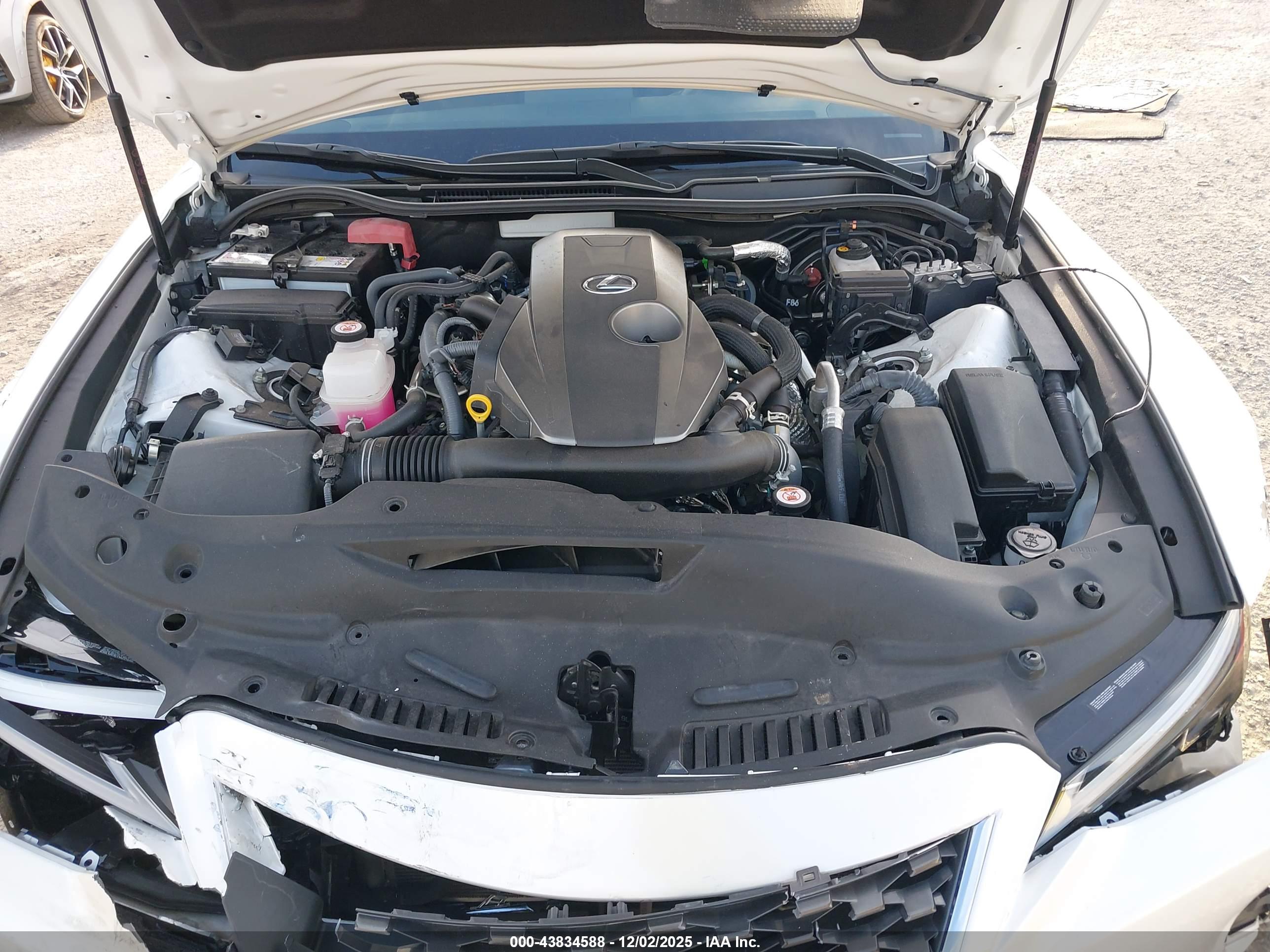 LEXUS IS image 10